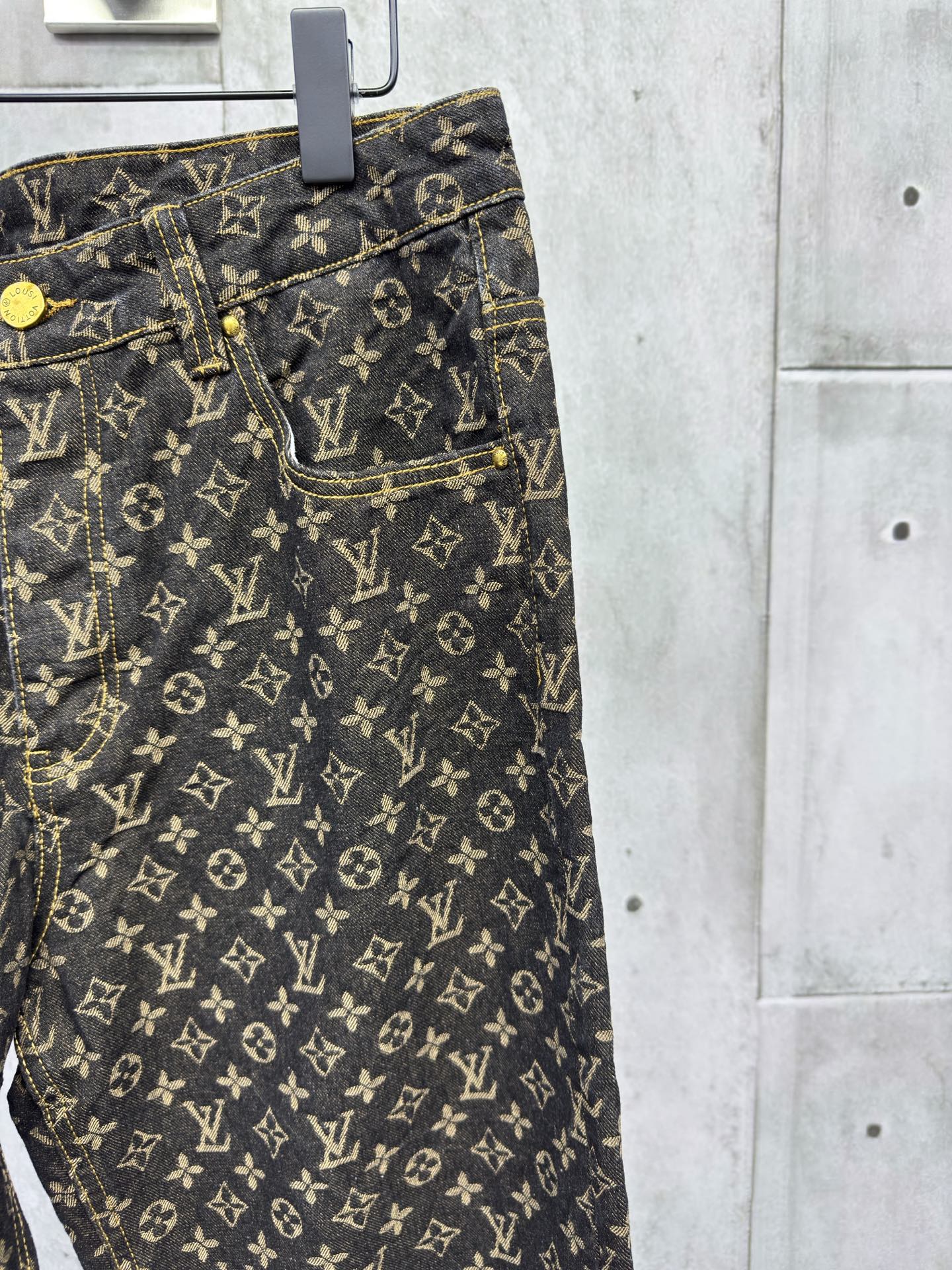 LuxluxHouse Best Quality Clothes Pants Louis Vuitton