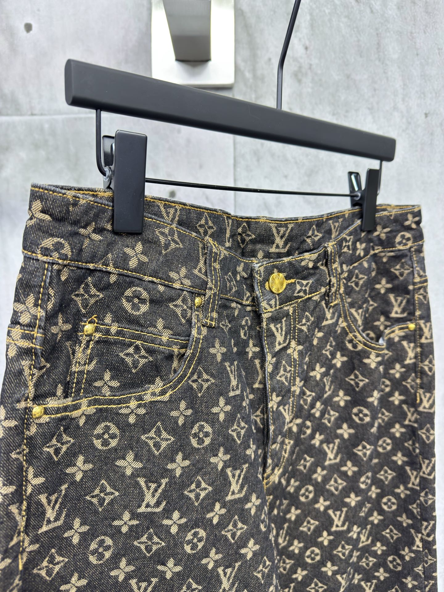 LuxluxHouse Best Quality Clothes Pants Louis Vuitton