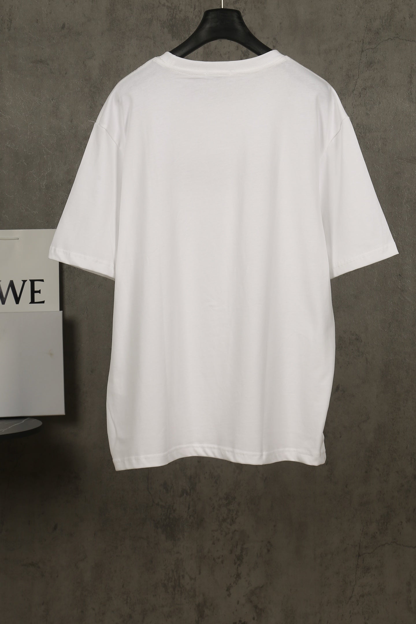 LuxluxHouse Best Quality Clothes T-shirt Loewe