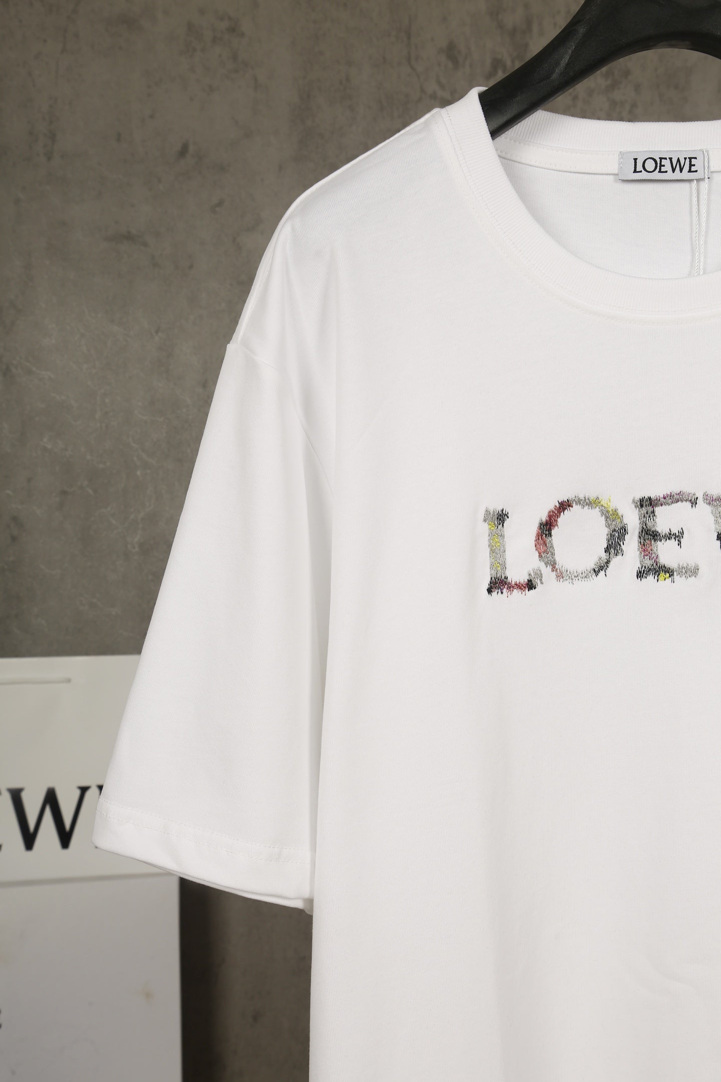 LuxluxHouse Best Quality Clothes T-shirt Loewe