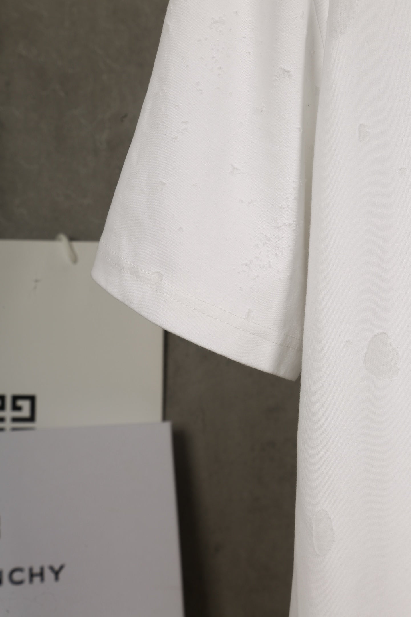 LuxluxHouse Best Quality Clothes Givenchy T-shirt