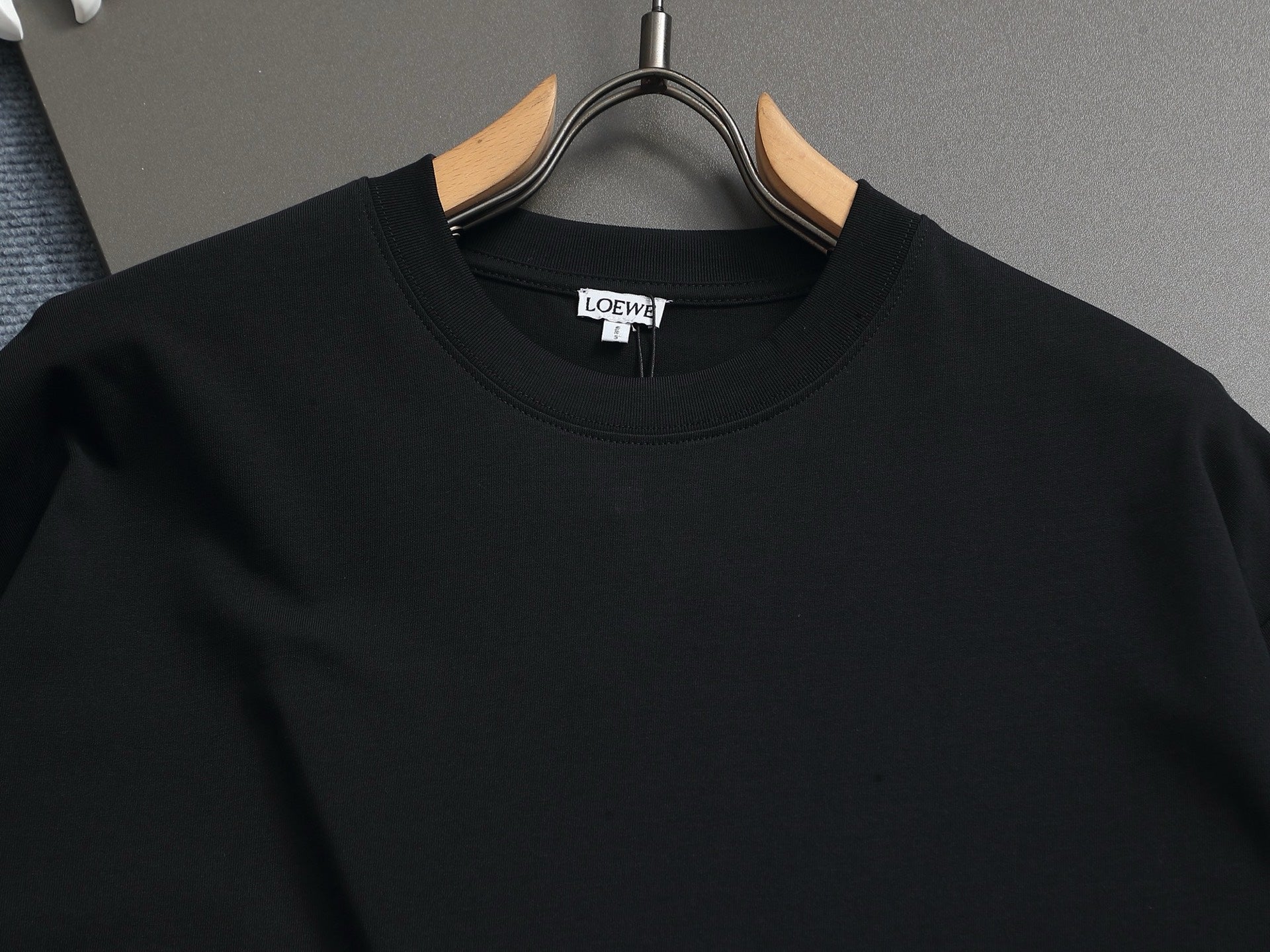LuxluxHouse Best Quality Clothes T-shirt Loewe