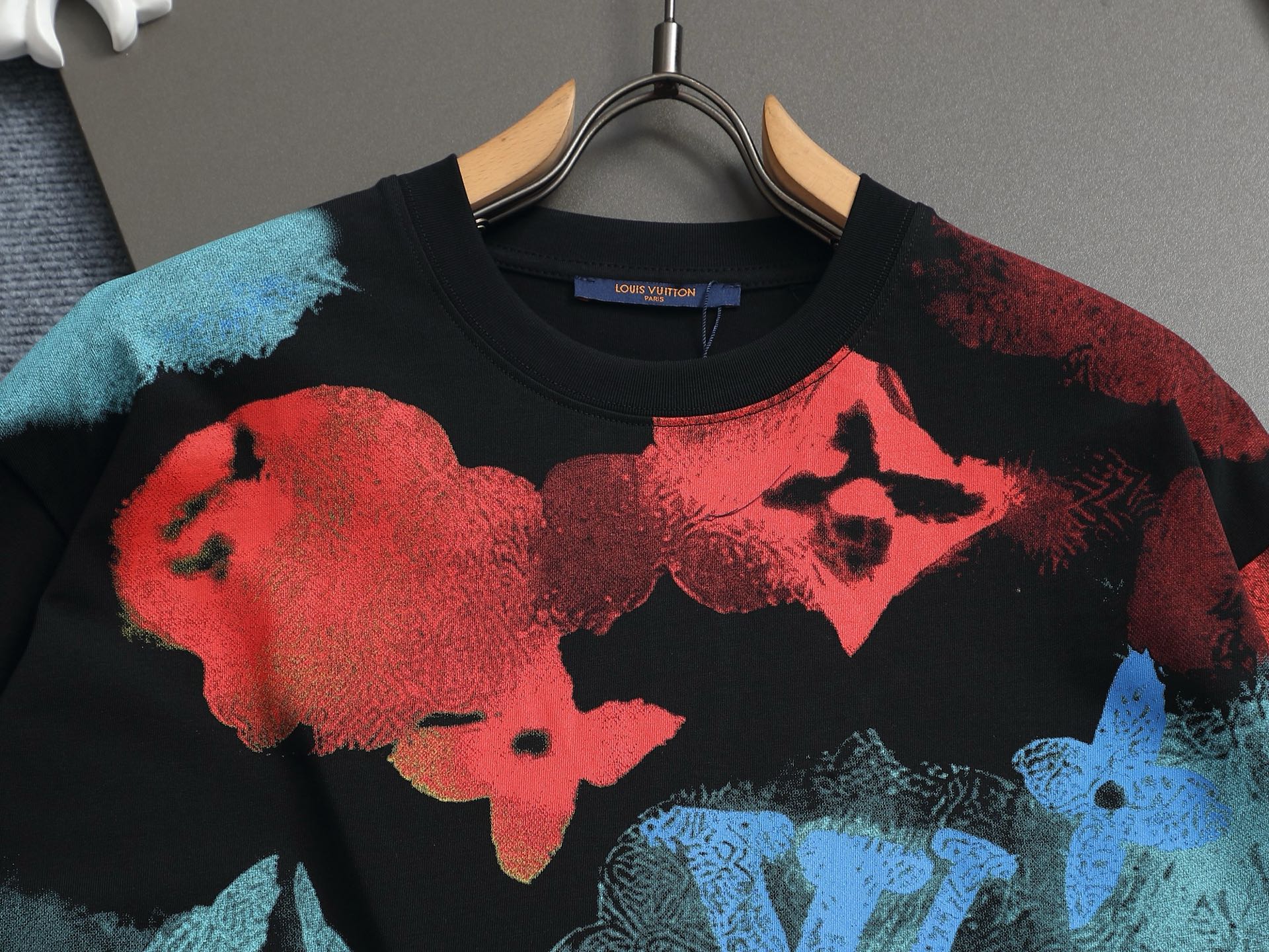 LuxluxHouse Best Quality Clothes T-shirt Louis Vuitton