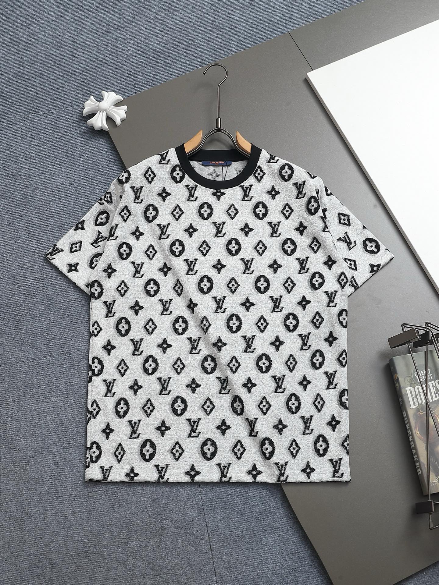 LuxluxHouse Best Quality Clothes T-shirt Louis Vuitton