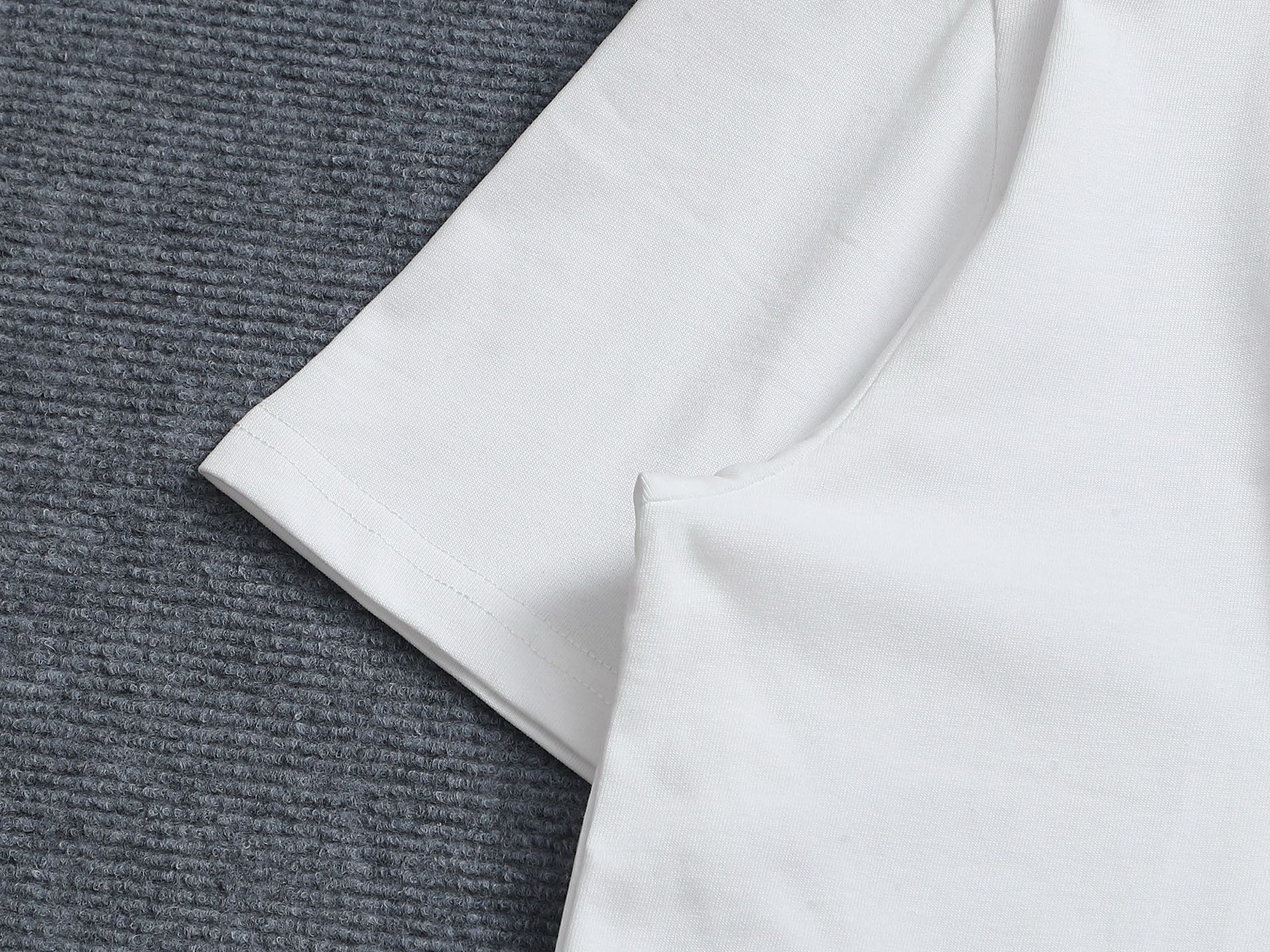 LuxluxHouse Best Quality Clothes T-shirt Arcteryx