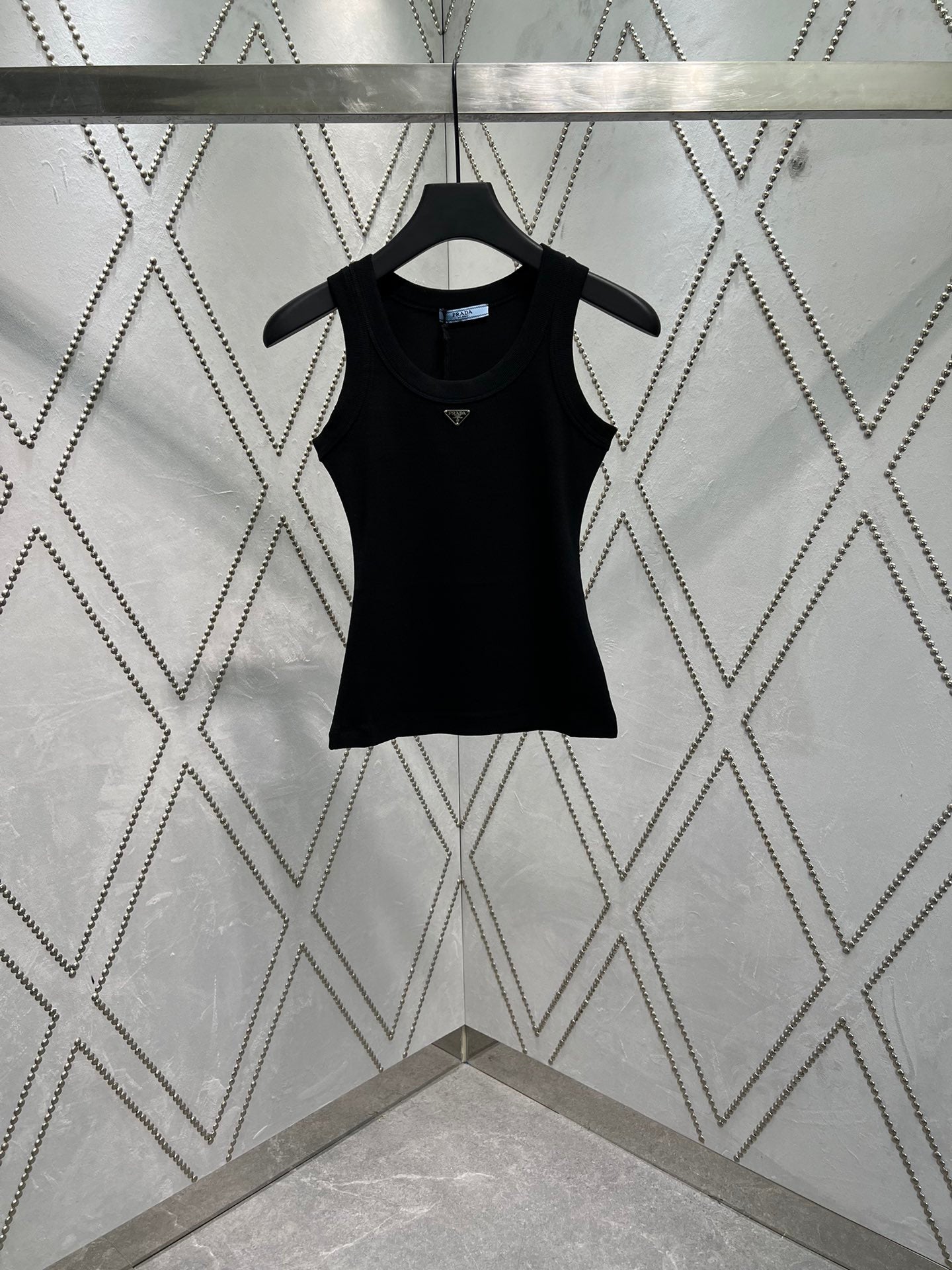 LuxluxHouse Best Quality Clothes Tank Prada