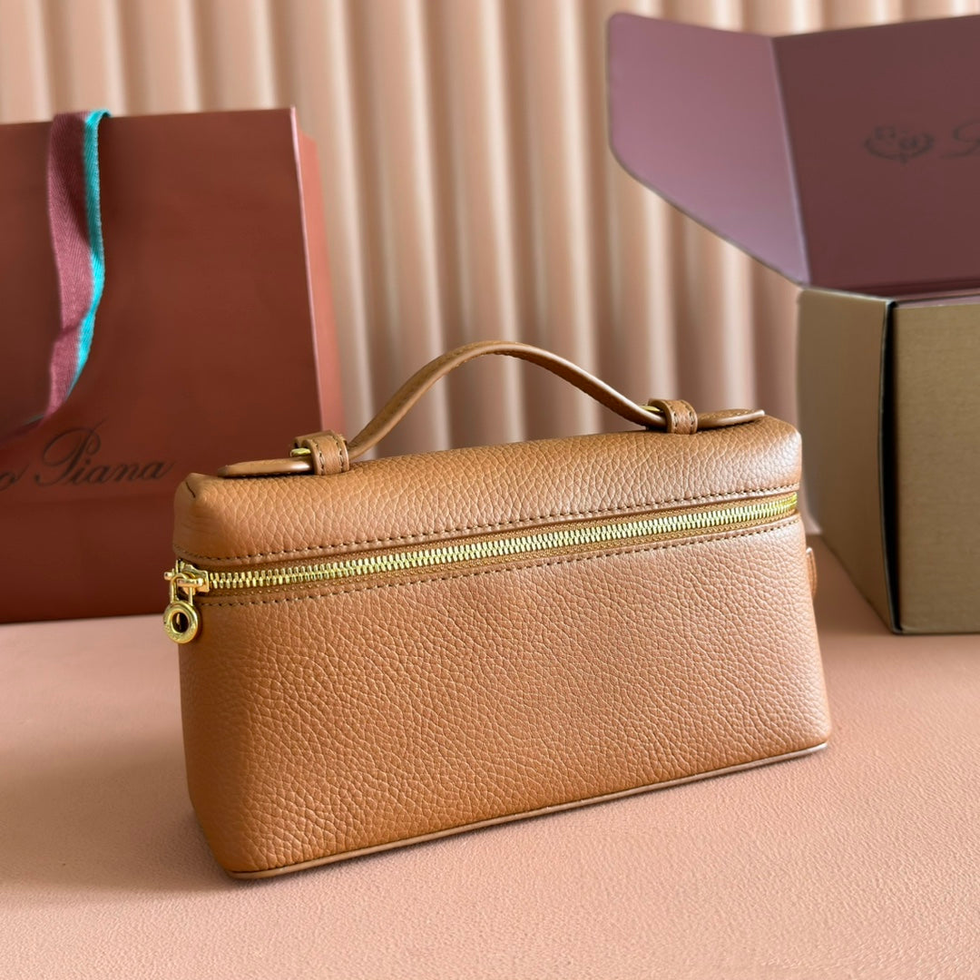 LuxluxHouse Best Quality Bags Loro Piana Women