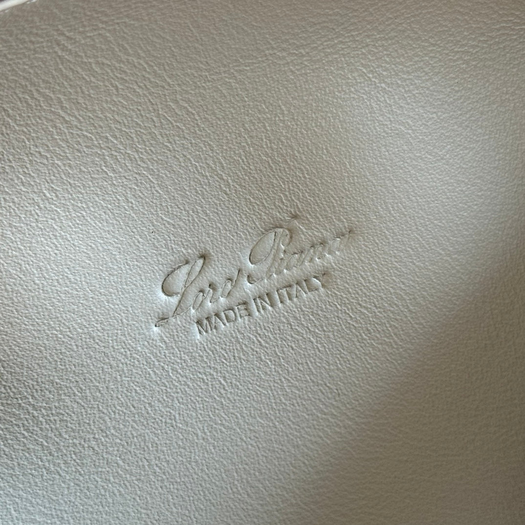 LuxluxHouse Best Quality Bags Loro Piana Women