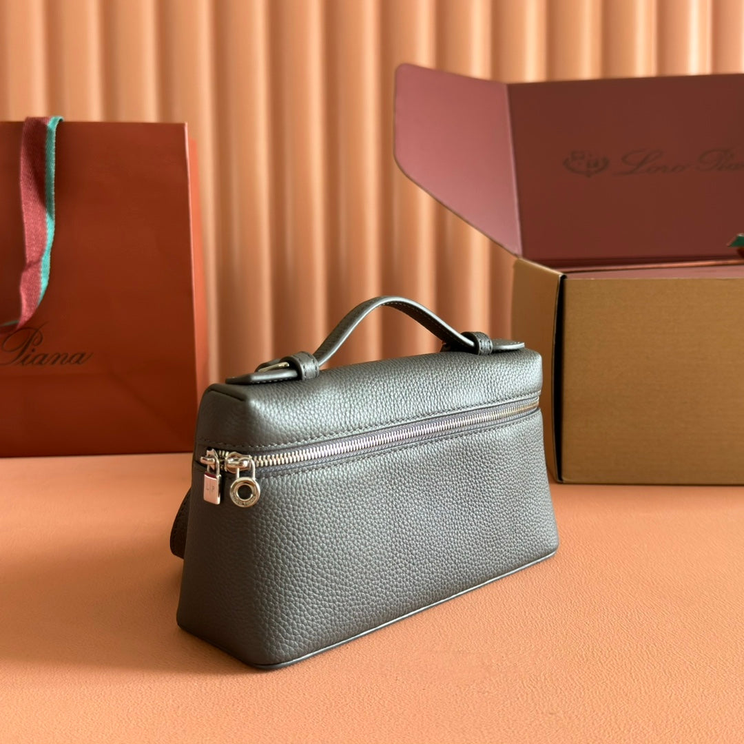LuxluxHouse Best Quality Bags Loro Piana Women