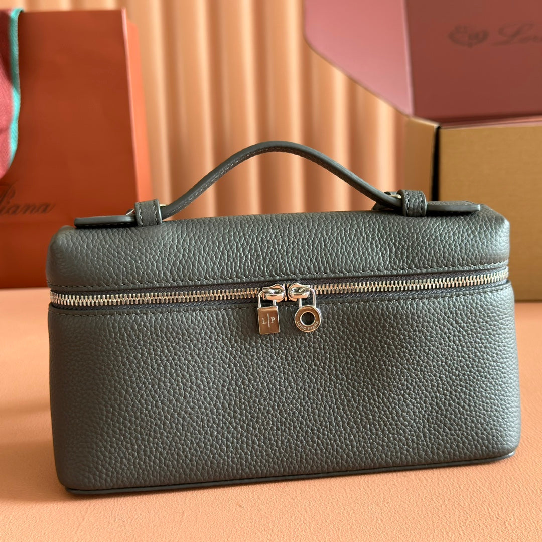 LuxluxHouse Best Quality Bags Loro Piana Women