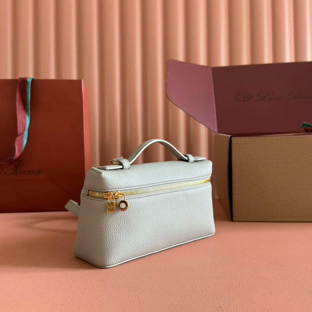 LuxluxHouse Best Quality Bags Loro Piana Women