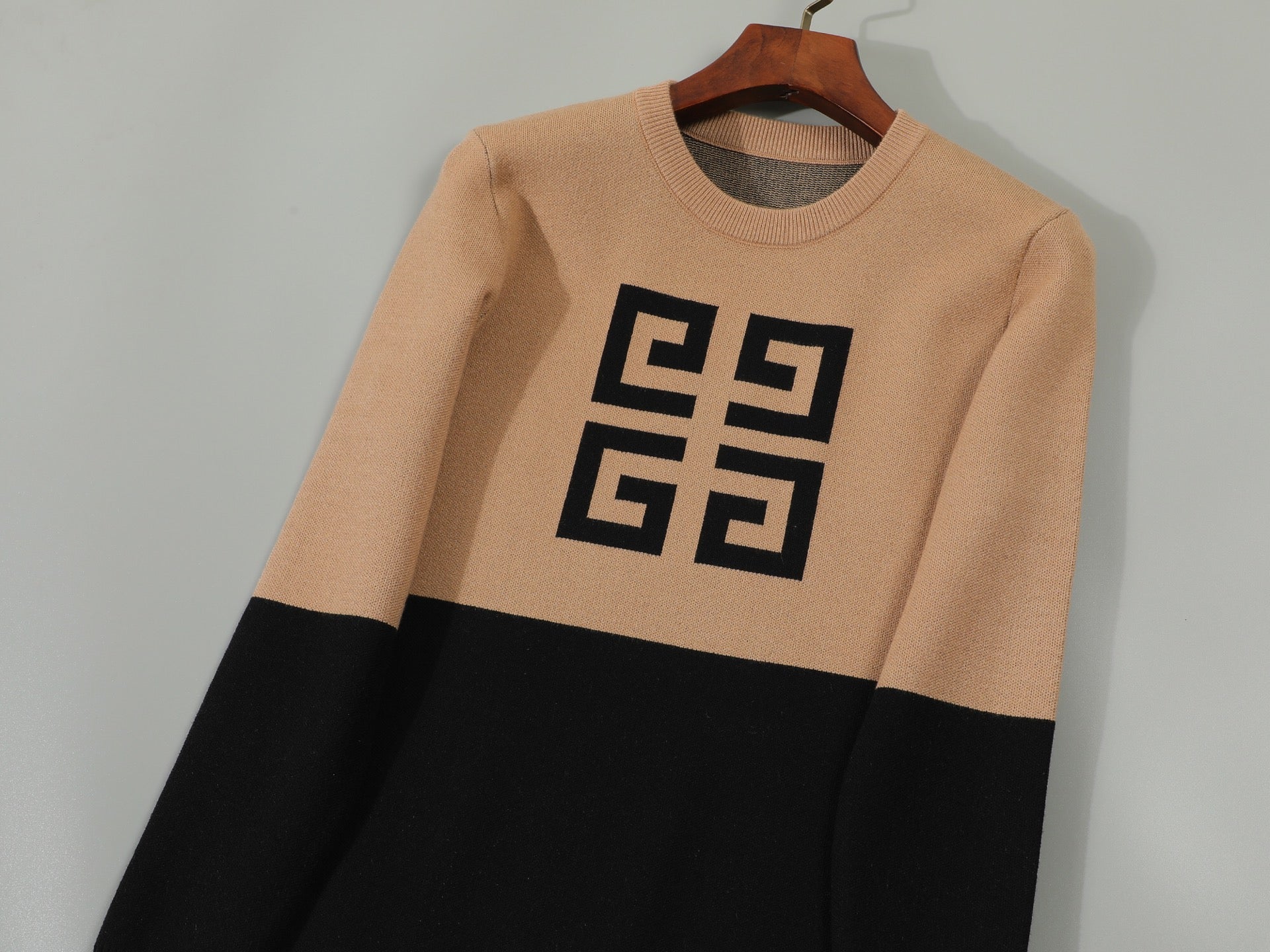 LuxluxHouse Best Quality Clothes Givenchy Hoodie & Sweater