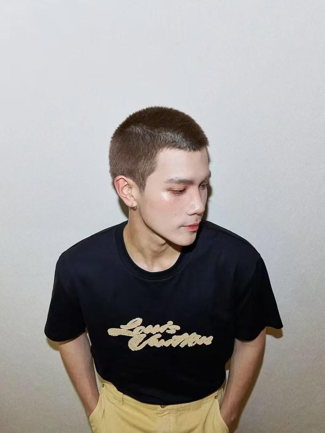 LuxluxHouse Best Quality Clothes T-shirt Louis Vuitton