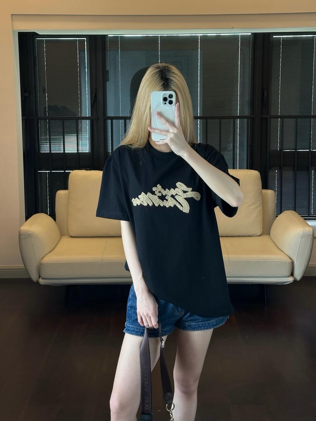 LuxluxHouse Best Quality Clothes T-shirt Louis Vuitton