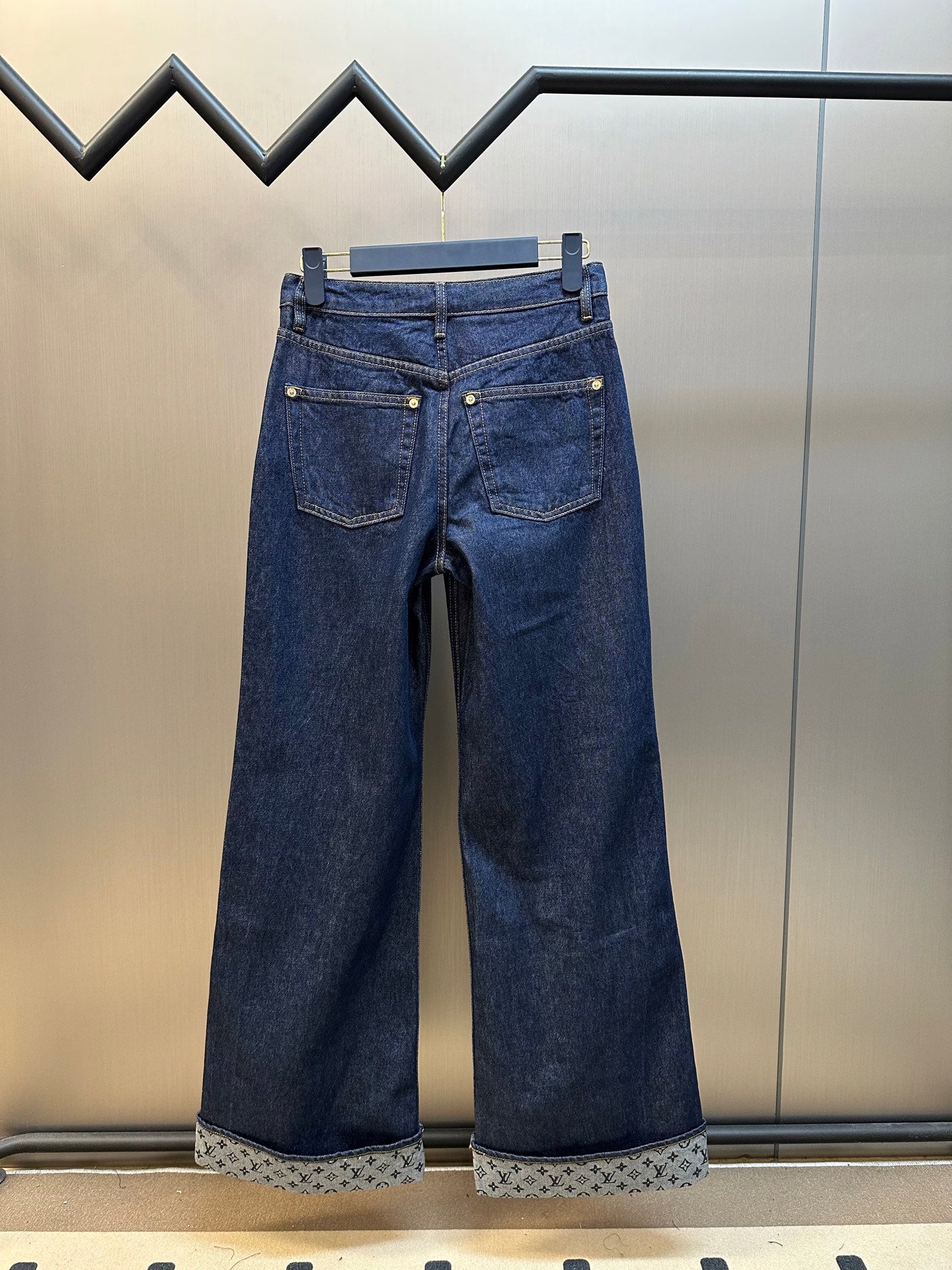LuxluxHouse Best Quality Clothes Pants Louis Vuitton