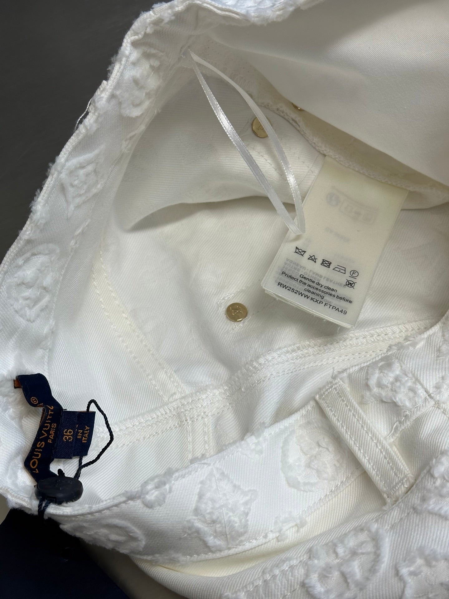 LuxluxHouse Best Quality Clothes Pants Louis Vuitton