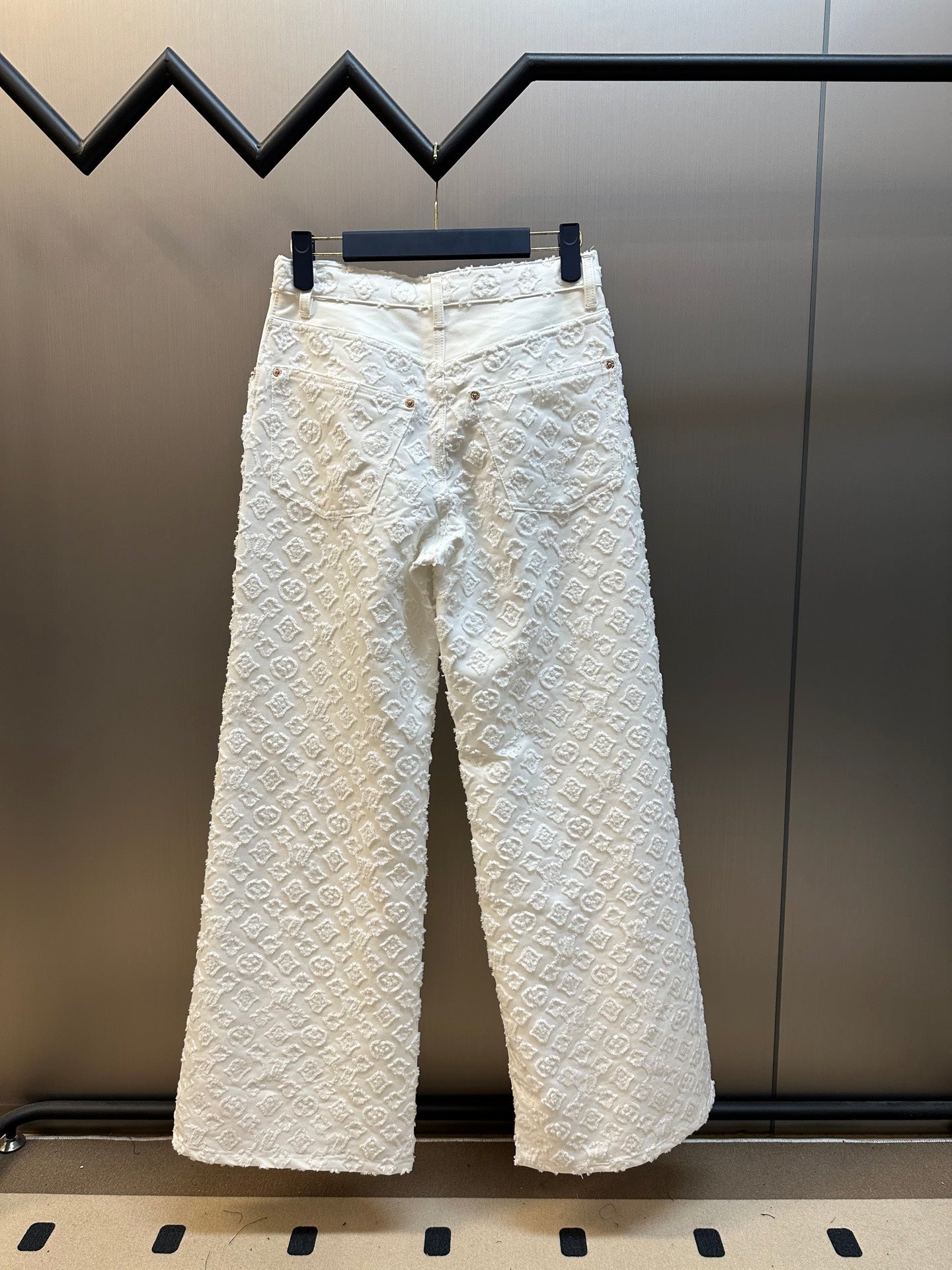 LuxluxHouse Best Quality Clothes Pants Louis Vuitton