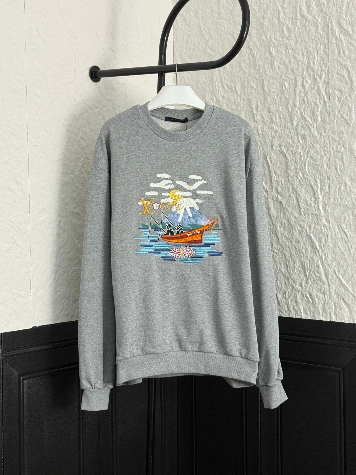 LuxluxHouse Best Quality Clothes Hoodie & Sweater Louis Vuitton