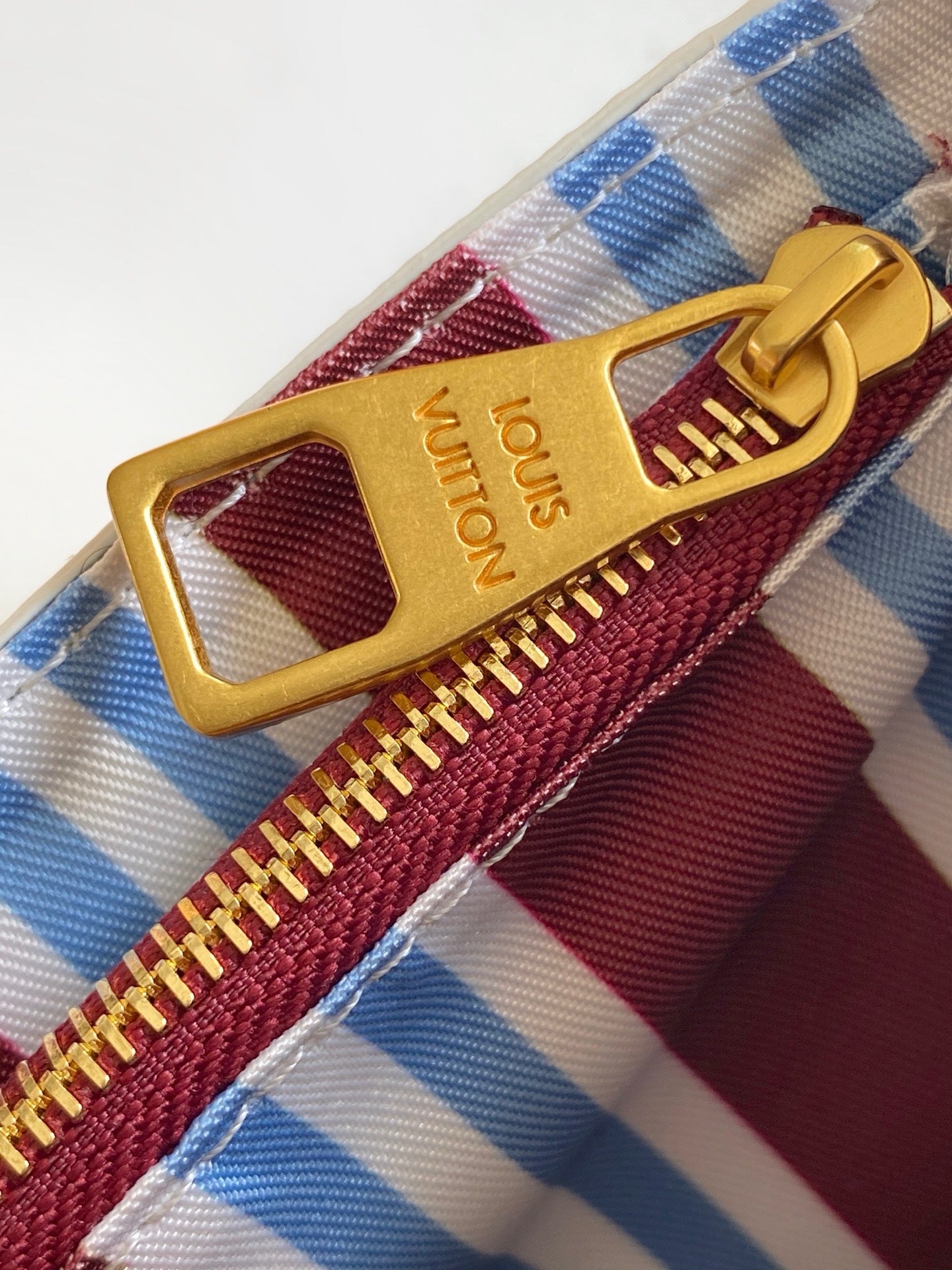 LuxluxHouse Best Quality Bags Louis Vuitton Women Men