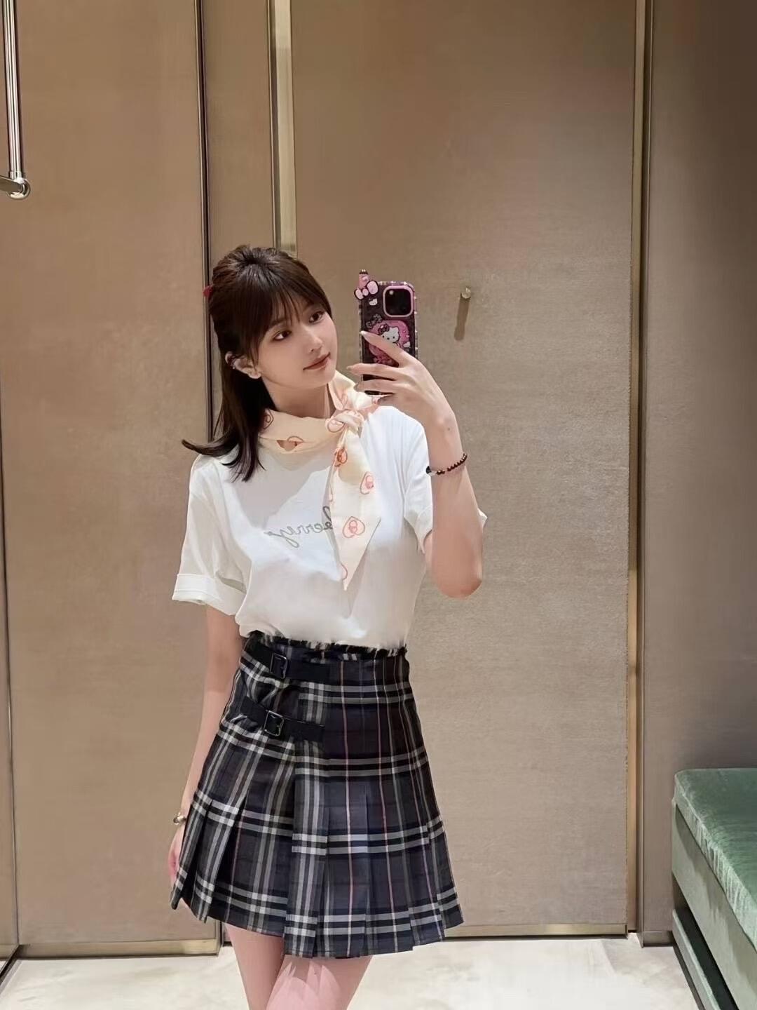 LuxluxHouse Best Quality Clothes Burberry T-shirt