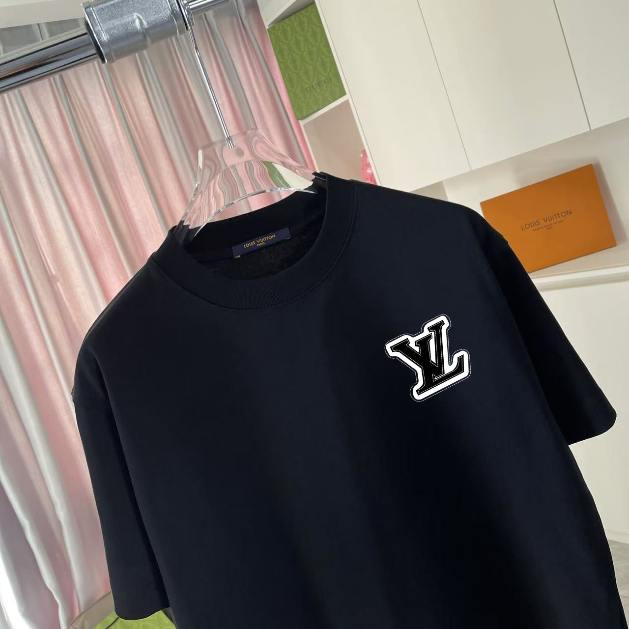 LuxluxHouse Best Quality Clothes T-shirt Louis Vuitton
