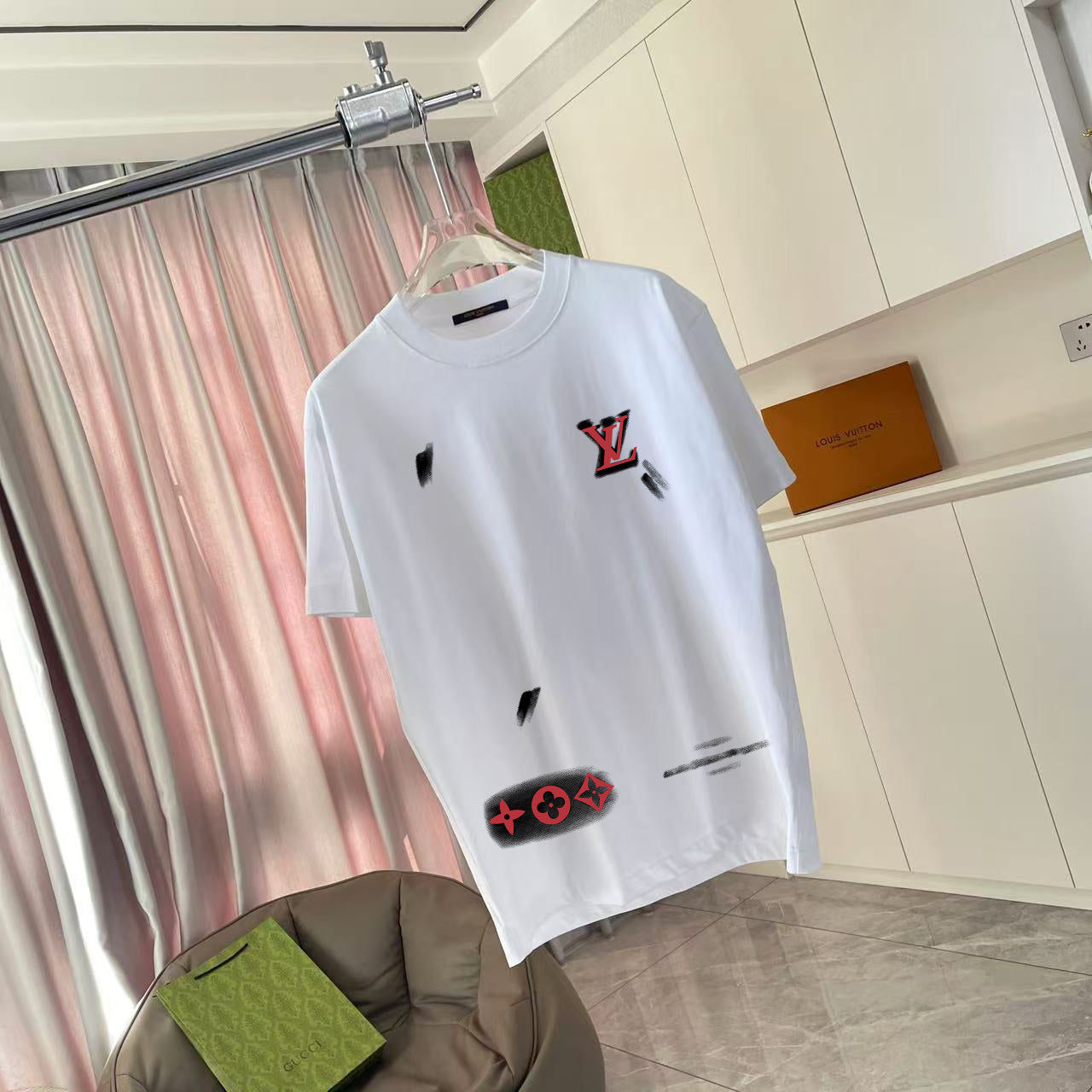 LuxluxHouse Best Quality Clothes T-shirt Louis Vuitton