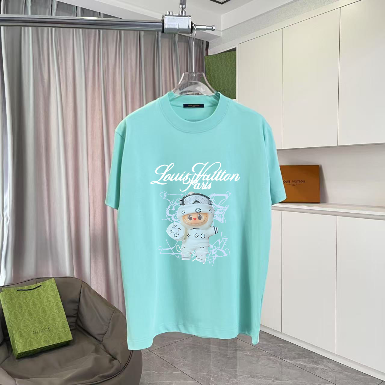 LuxluxHouse Best Quality Clothes T-shirt Louis Vuitton