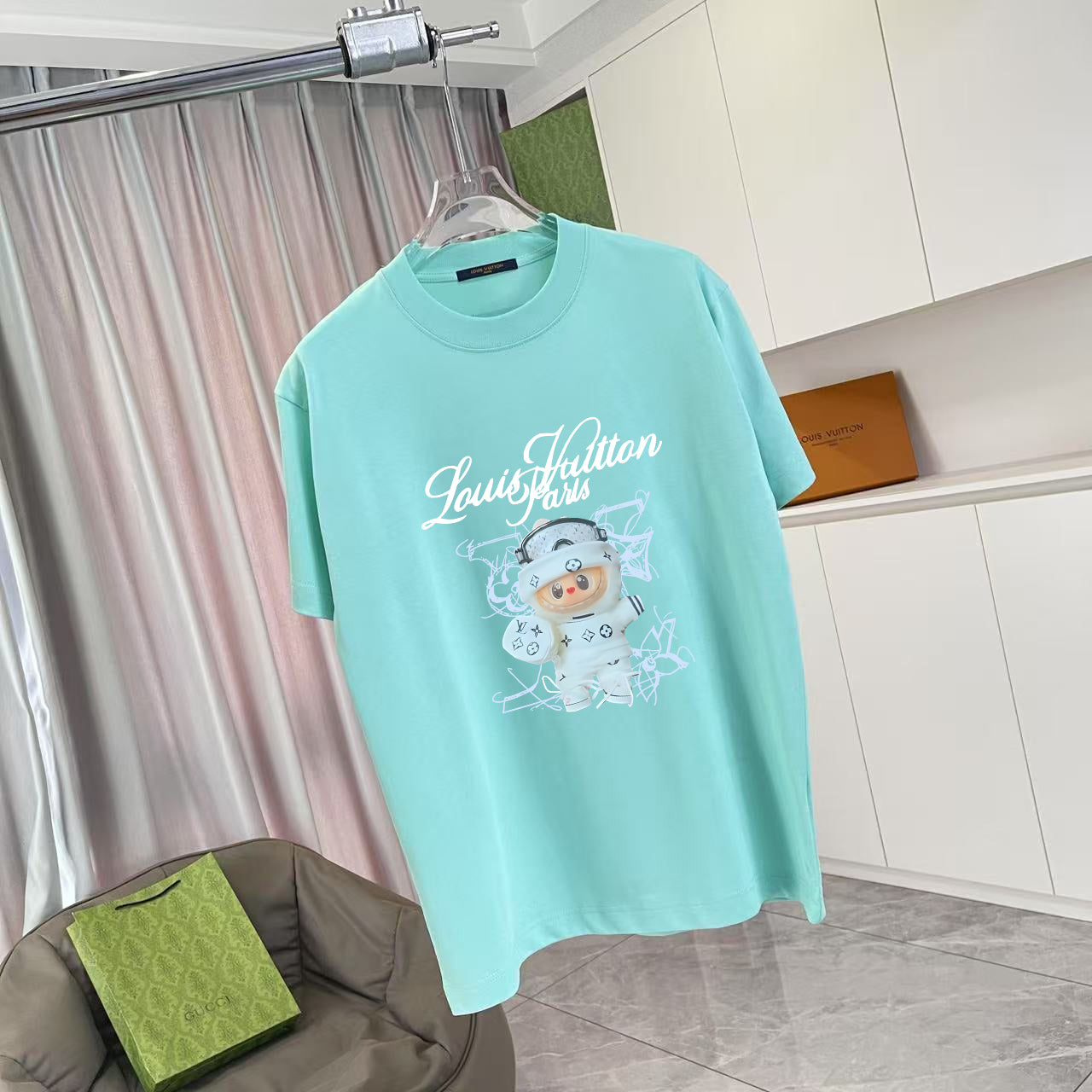 LuxluxHouse Best Quality Clothes T-shirt Louis Vuitton