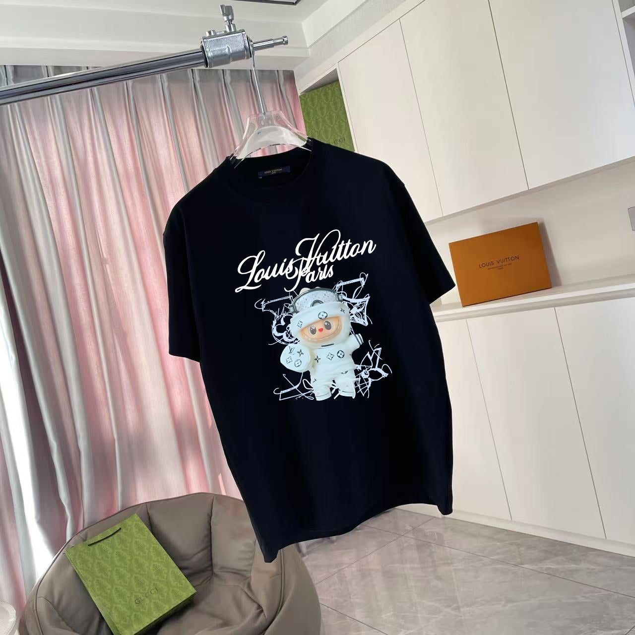 LuxluxHouse Best Quality Clothes T-shirt Louis Vuitton