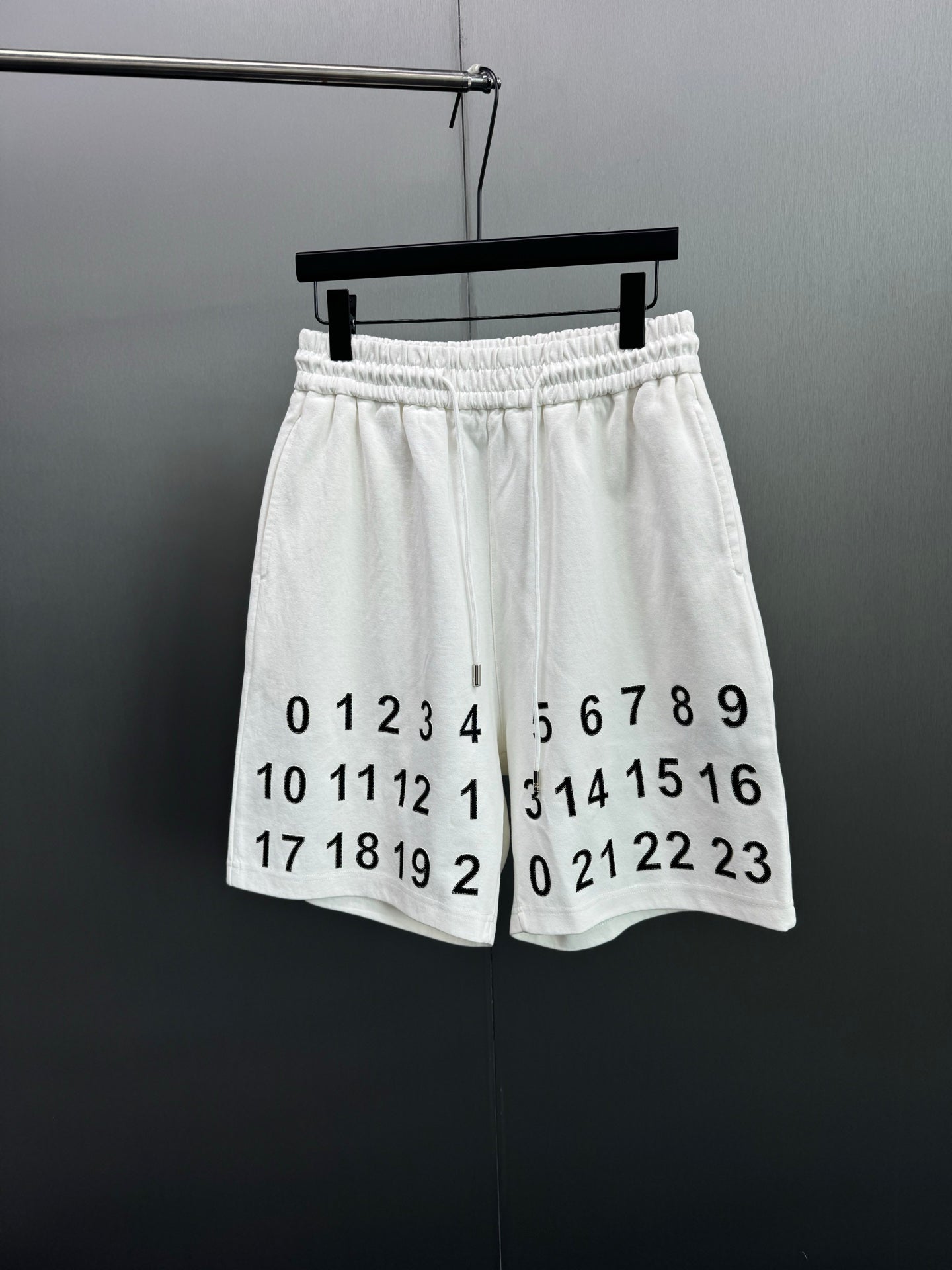 LuxluxHouse Best Quality Clothes Pants Chanel & Maison Margiela