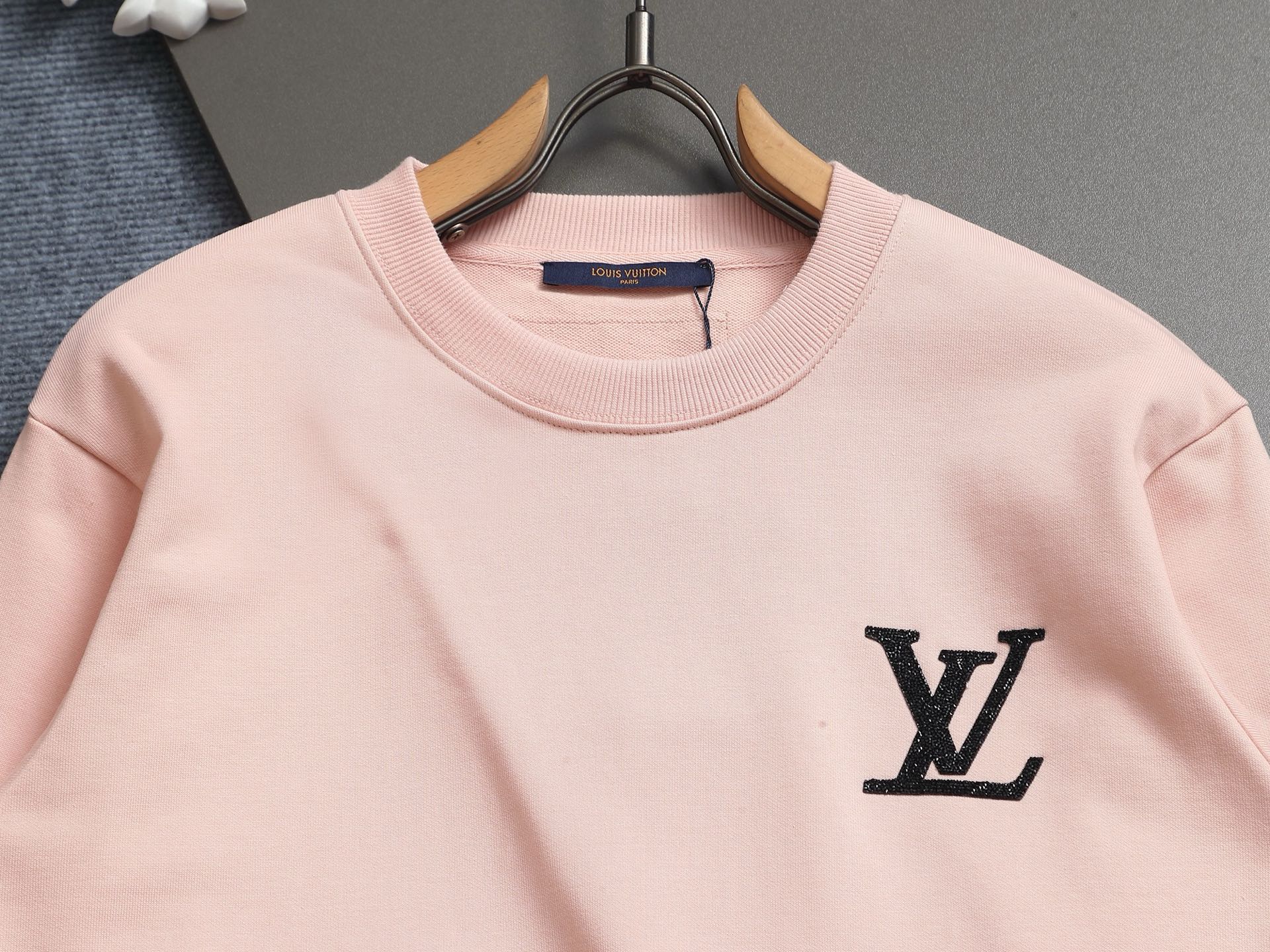 LuxluxHouse Best Quality Clothes T-shirt Louis Vuitton