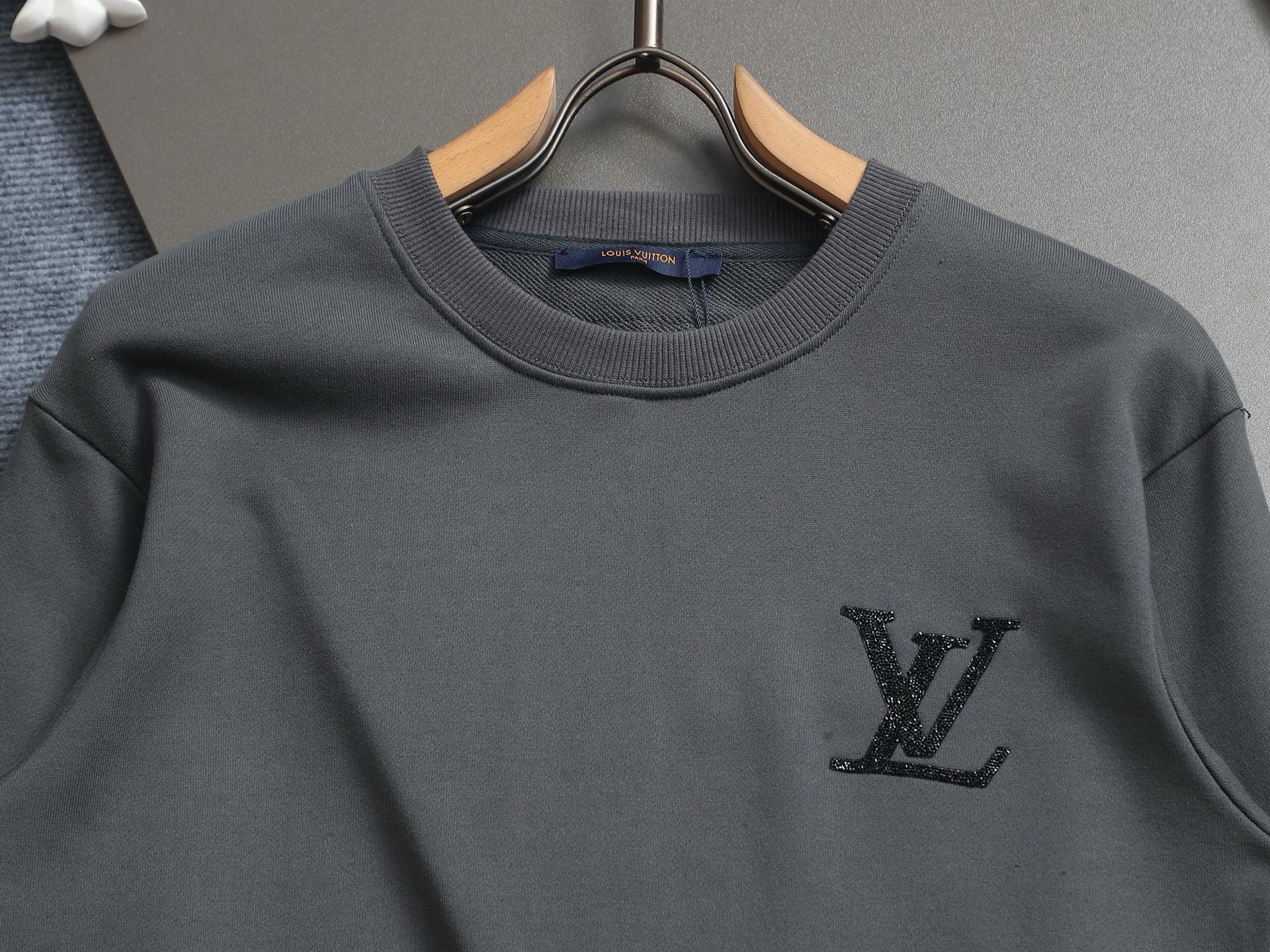 LuxluxHouse Best Quality Clothes T-shirt Louis Vuitton
