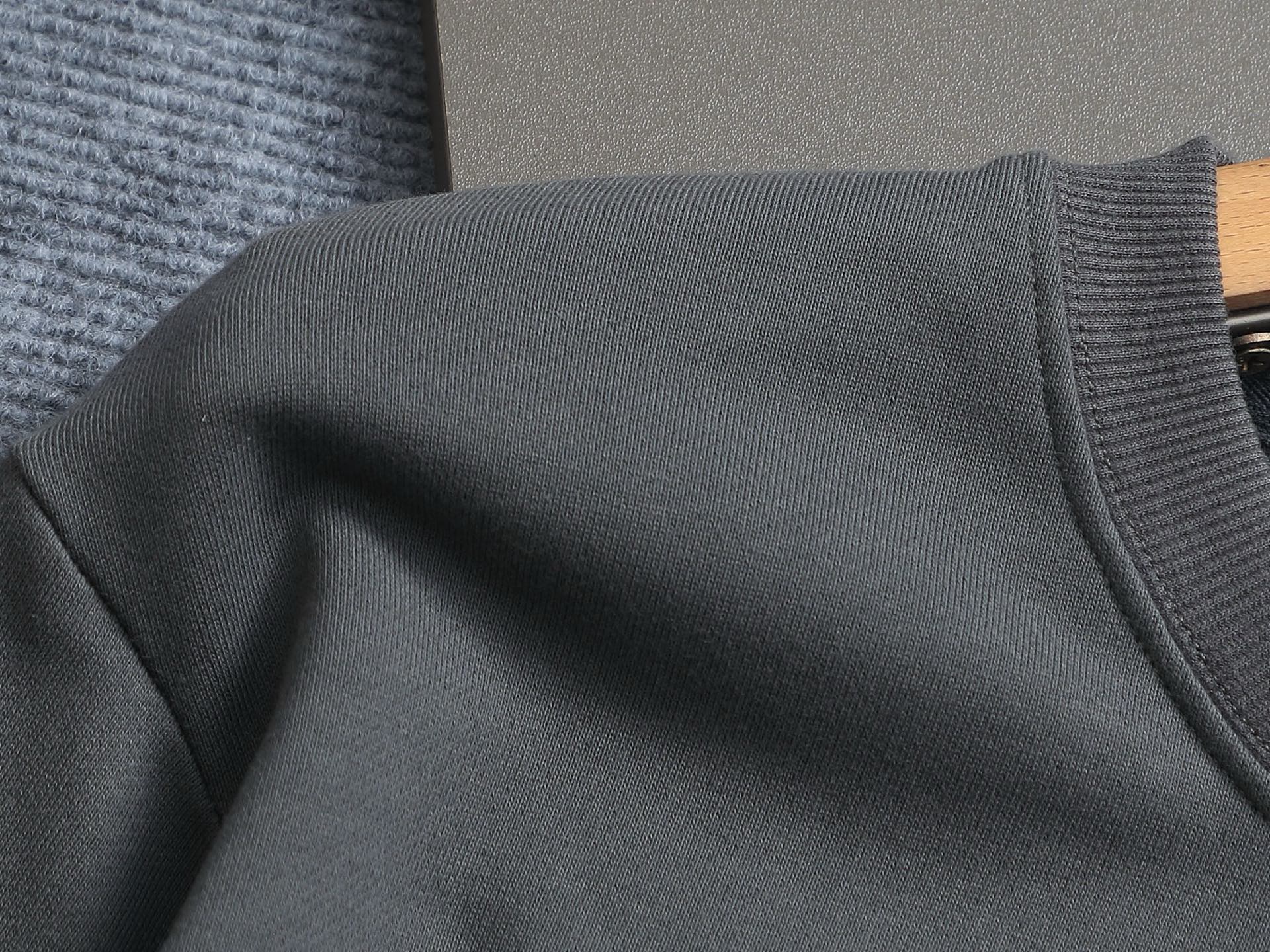 LuxluxHouse Best Quality Clothes Hoodie & Sweater Louis Vuitton