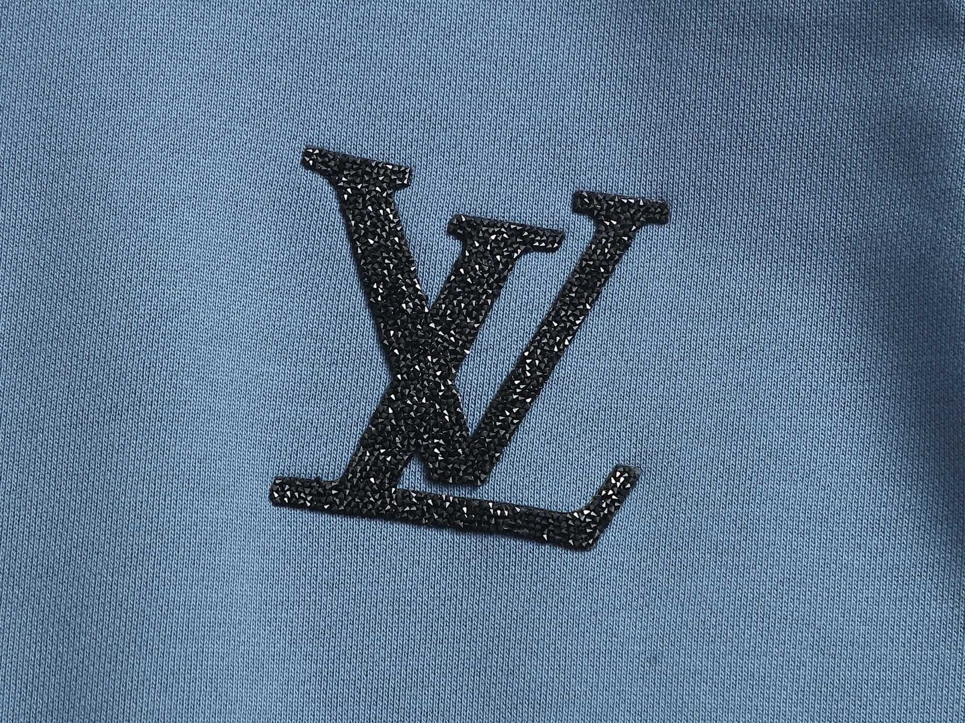 LuxluxHouse Best Quality Clothes T-shirt Louis Vuitton