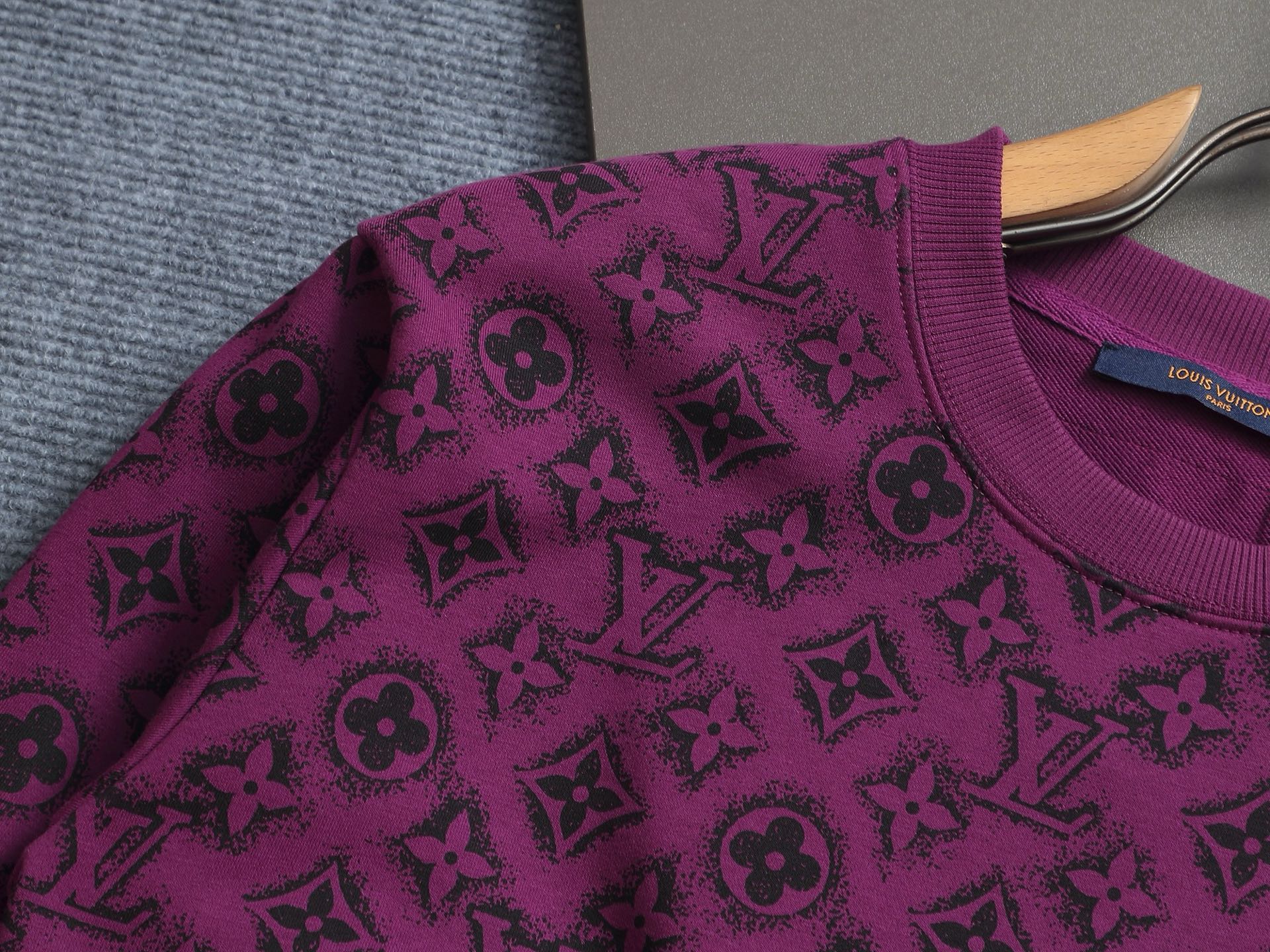 LuxluxHouse Best Quality Clothes T-shirt Louis Vuitton