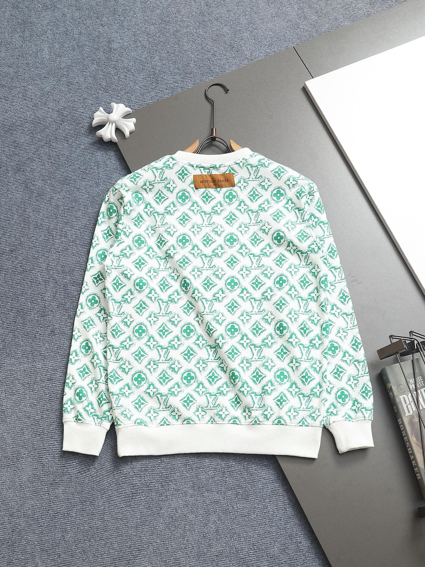 LuxluxHouse Best Quality Clothes T-shirt Louis Vuitton