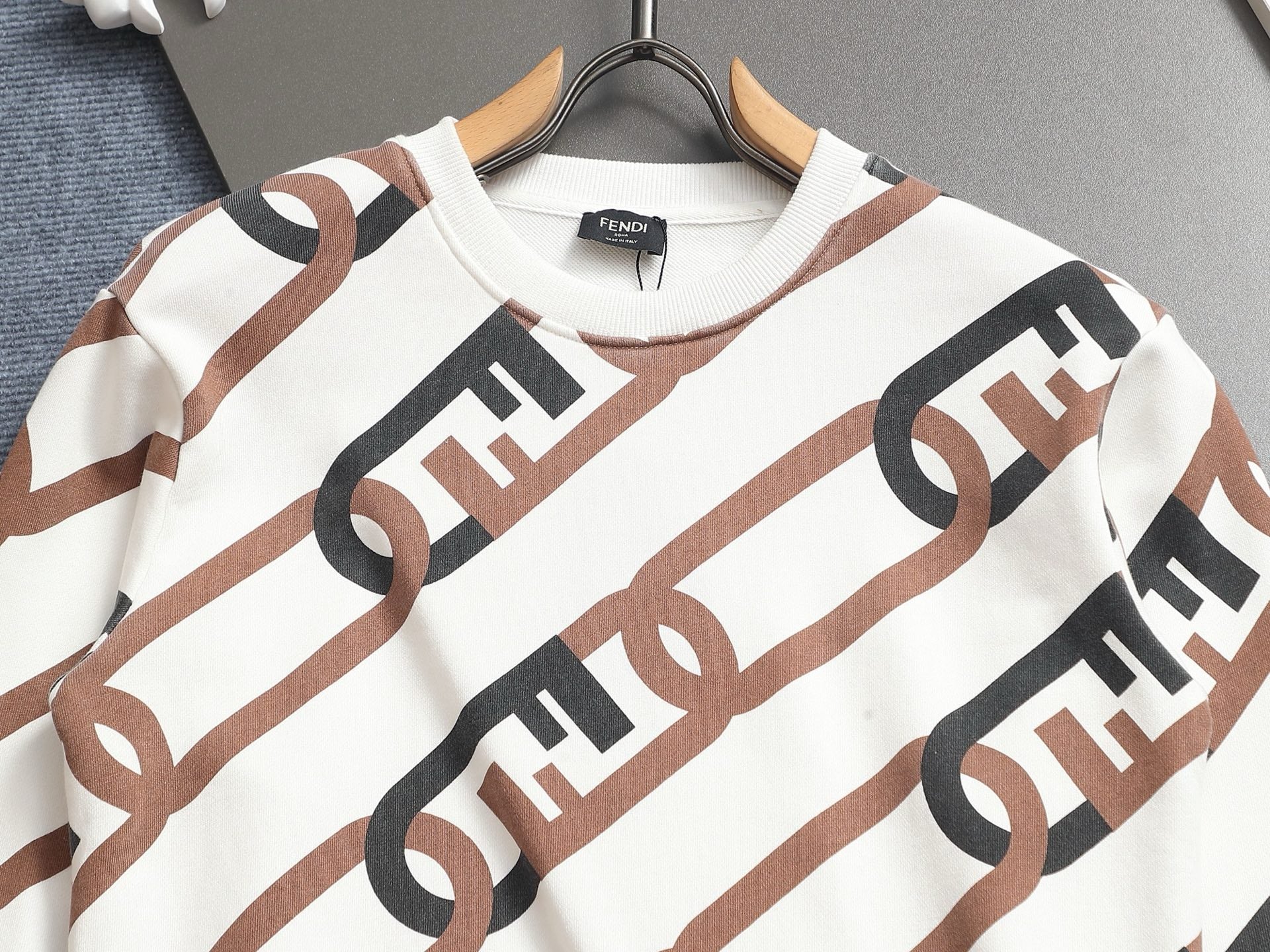 LuxluxHouse Best Quality Clothes Fendi T-shirt