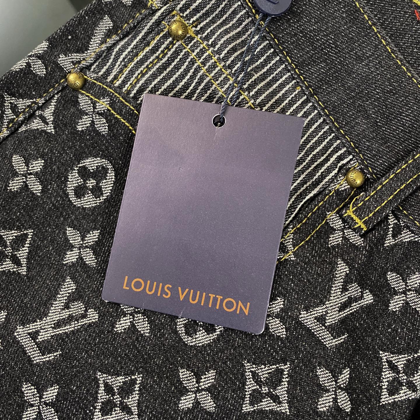 LuxluxHouse Best Quality Clothes Pants Louis Vuitton