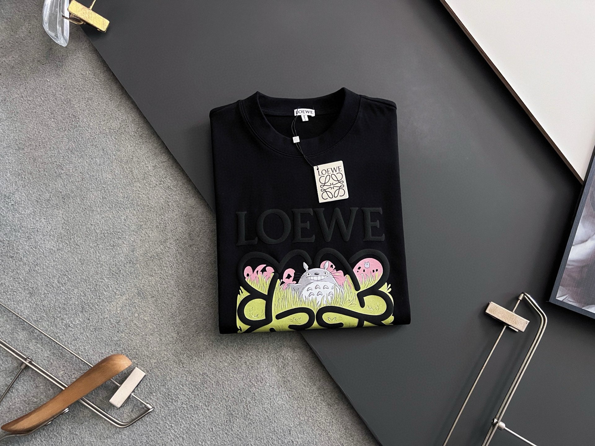 LuxluxHouse Best Quality Clothes T-shirt Loewe