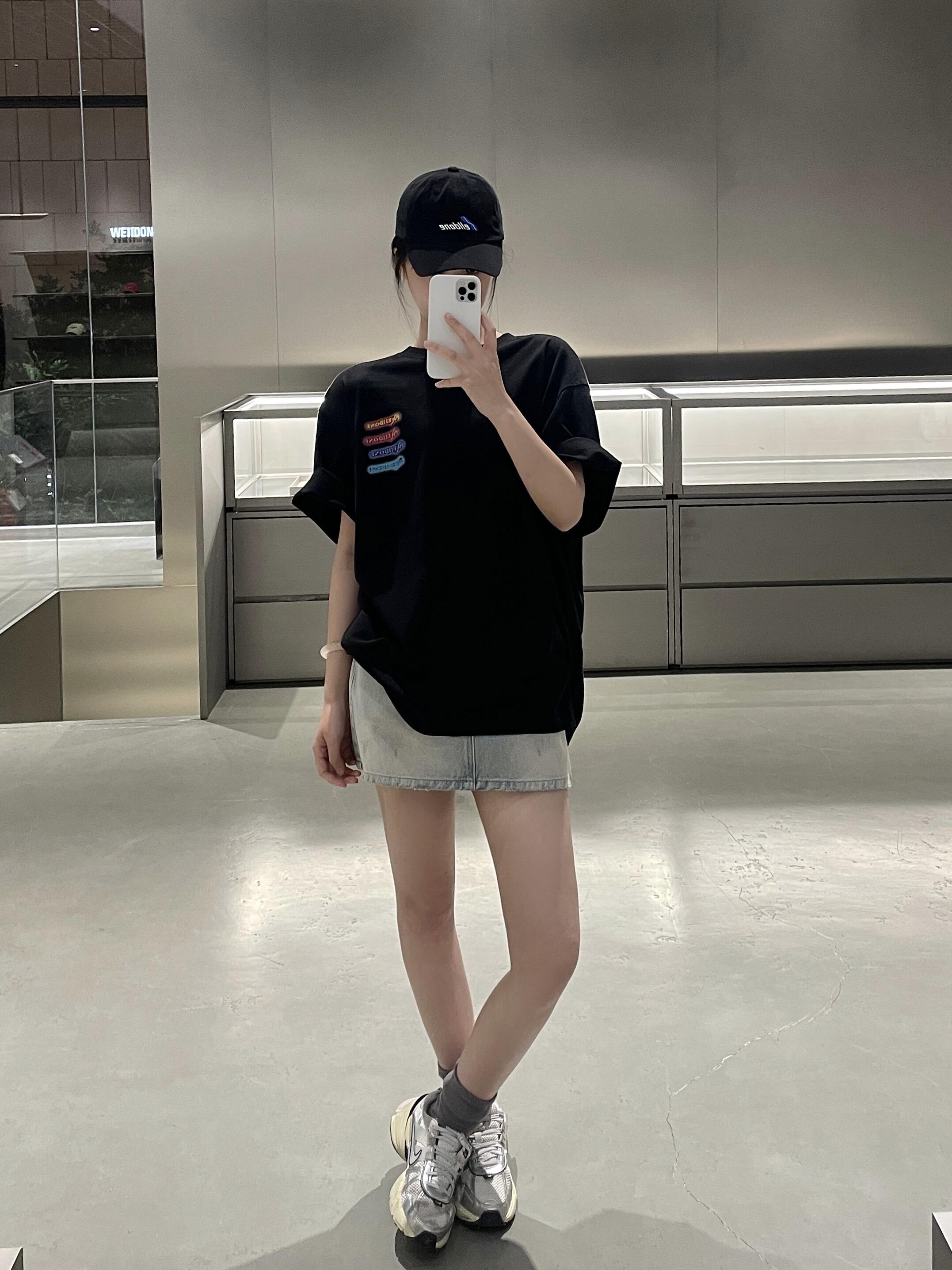 LuxluxHouse Best Quality Clothes T-shirt WE11DONE