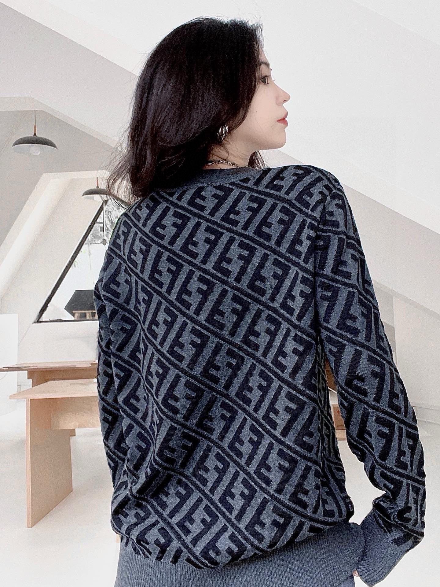 LuxluxHouse Best Quality Clothes Fendi Hoodie & Sweater