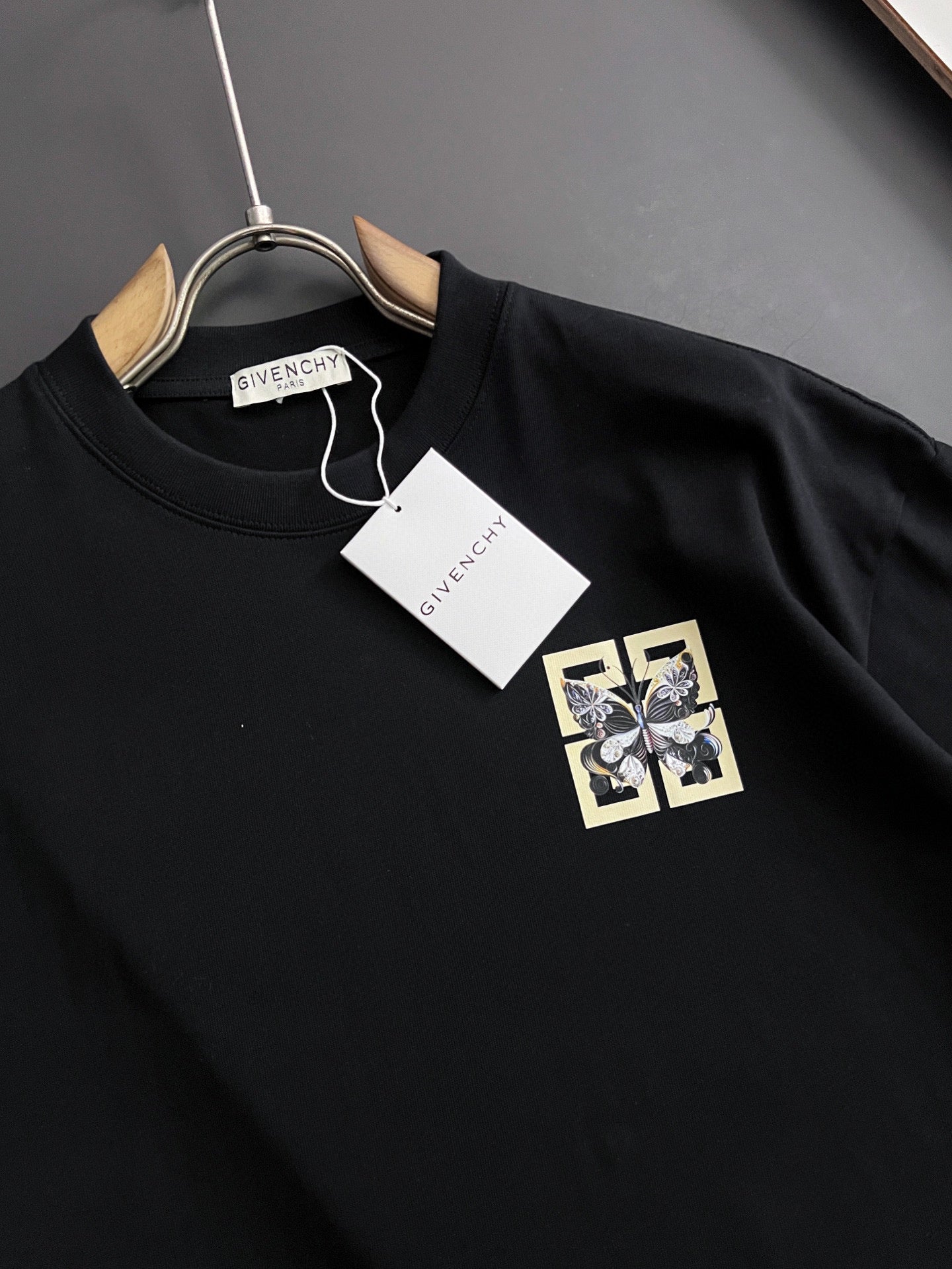 LuxluxHouse Best Quality Clothes Givenchy T-shirt