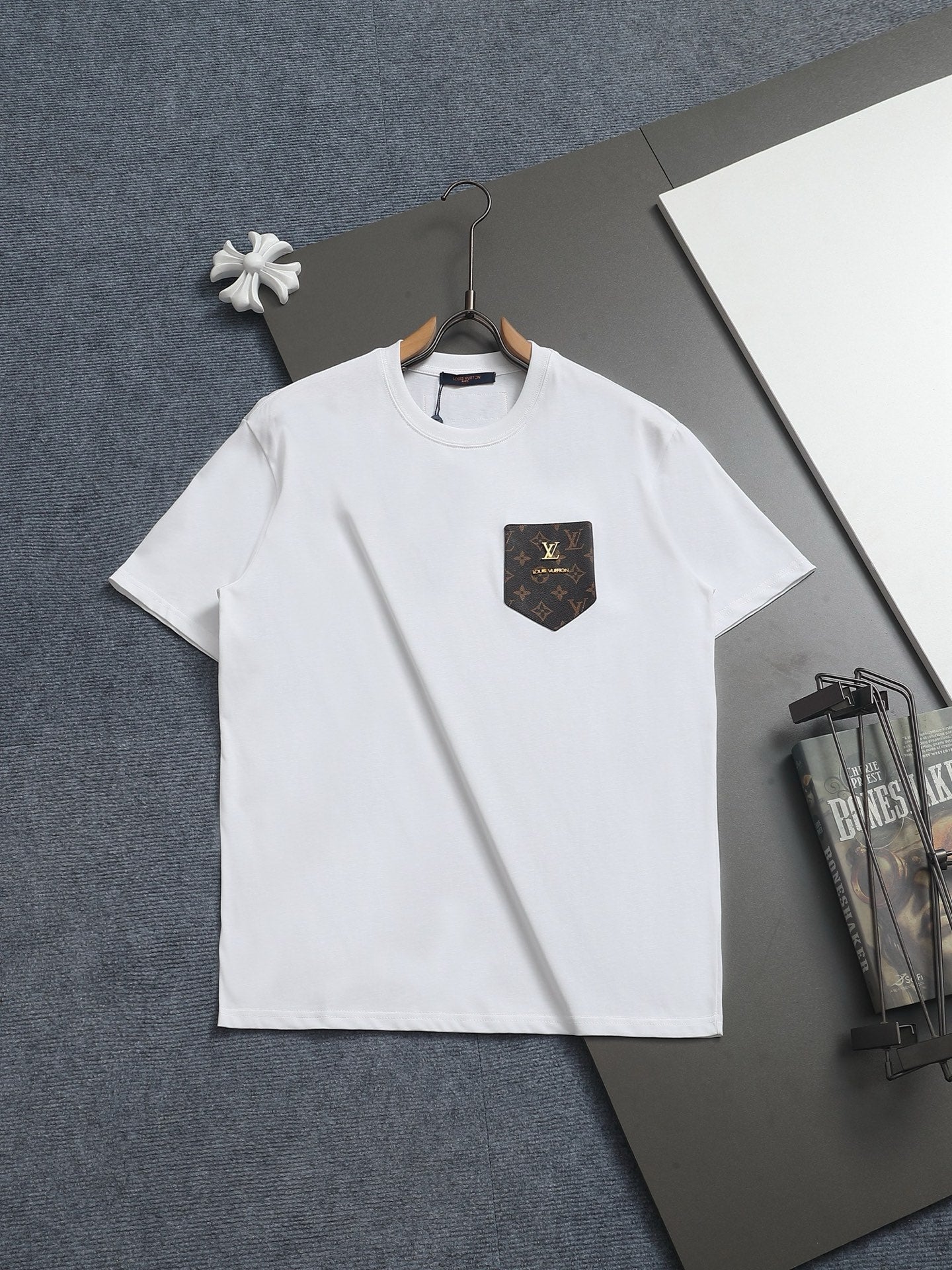 LuxluxHouse Best Quality Clothes T-shirt Louis Vuitton