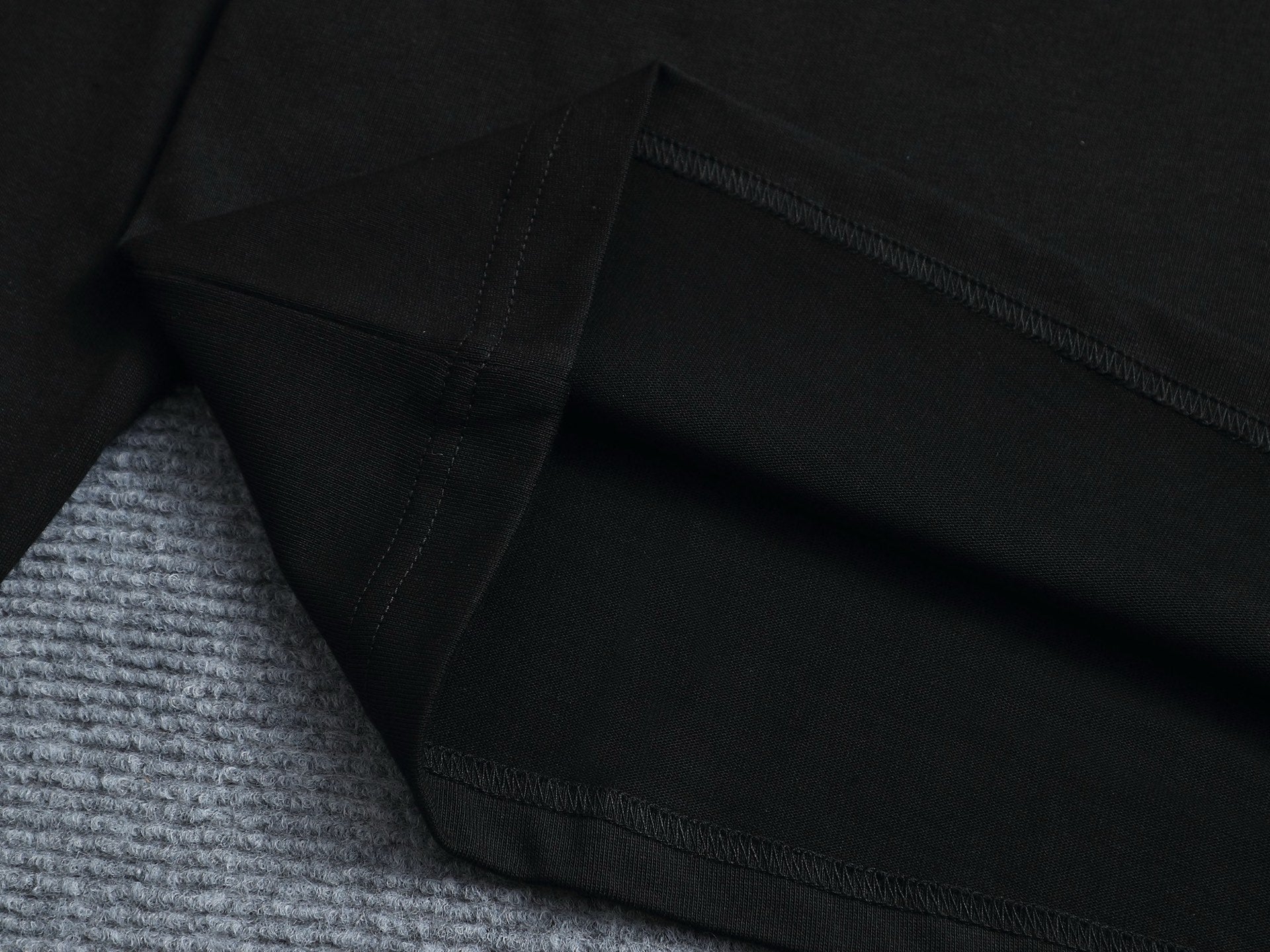 LuxluxHouse Best Quality Clothes T-shirt Arcteryx
