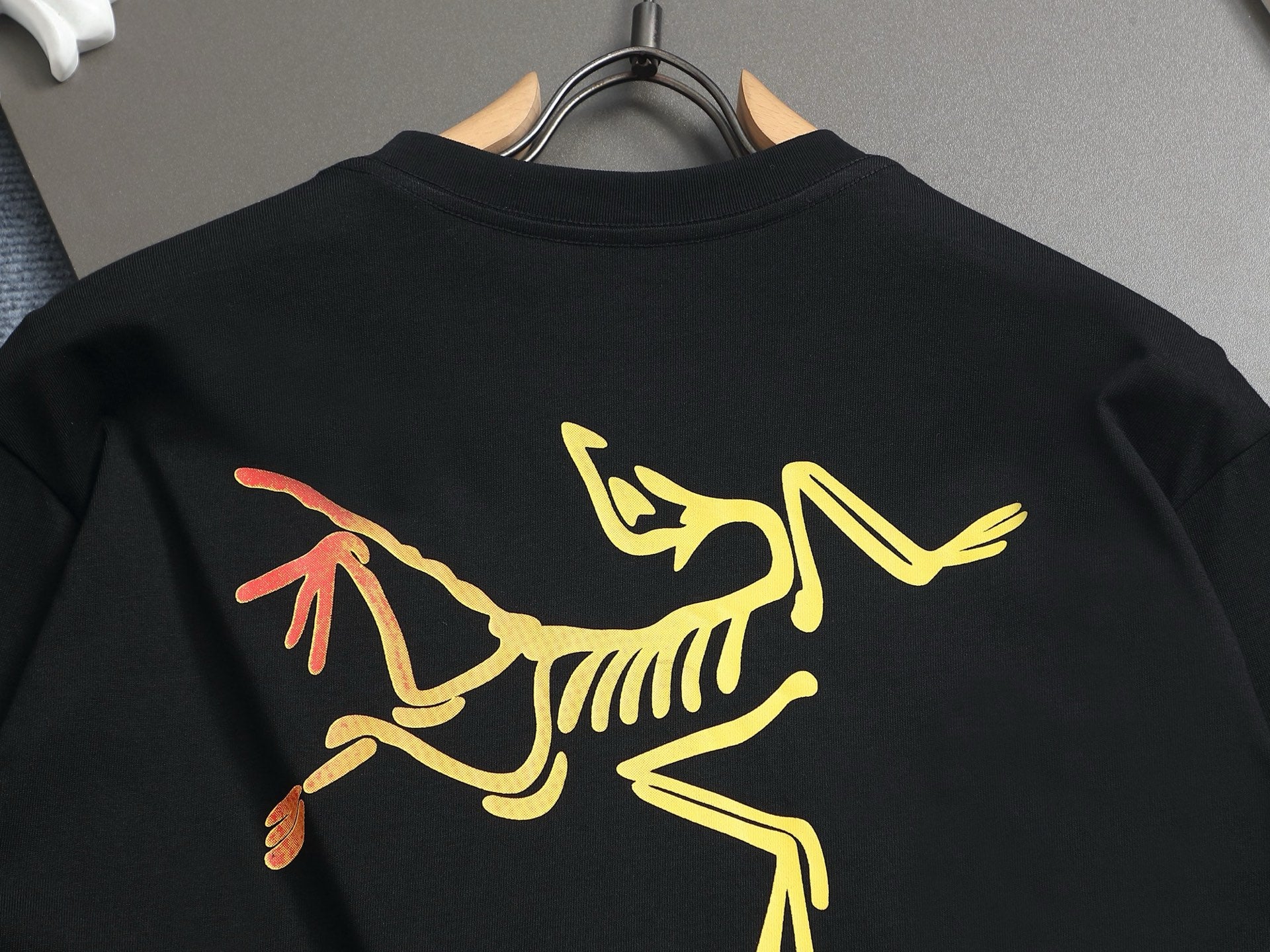LuxluxHouse Best Quality Clothes T-shirt Arcteryx