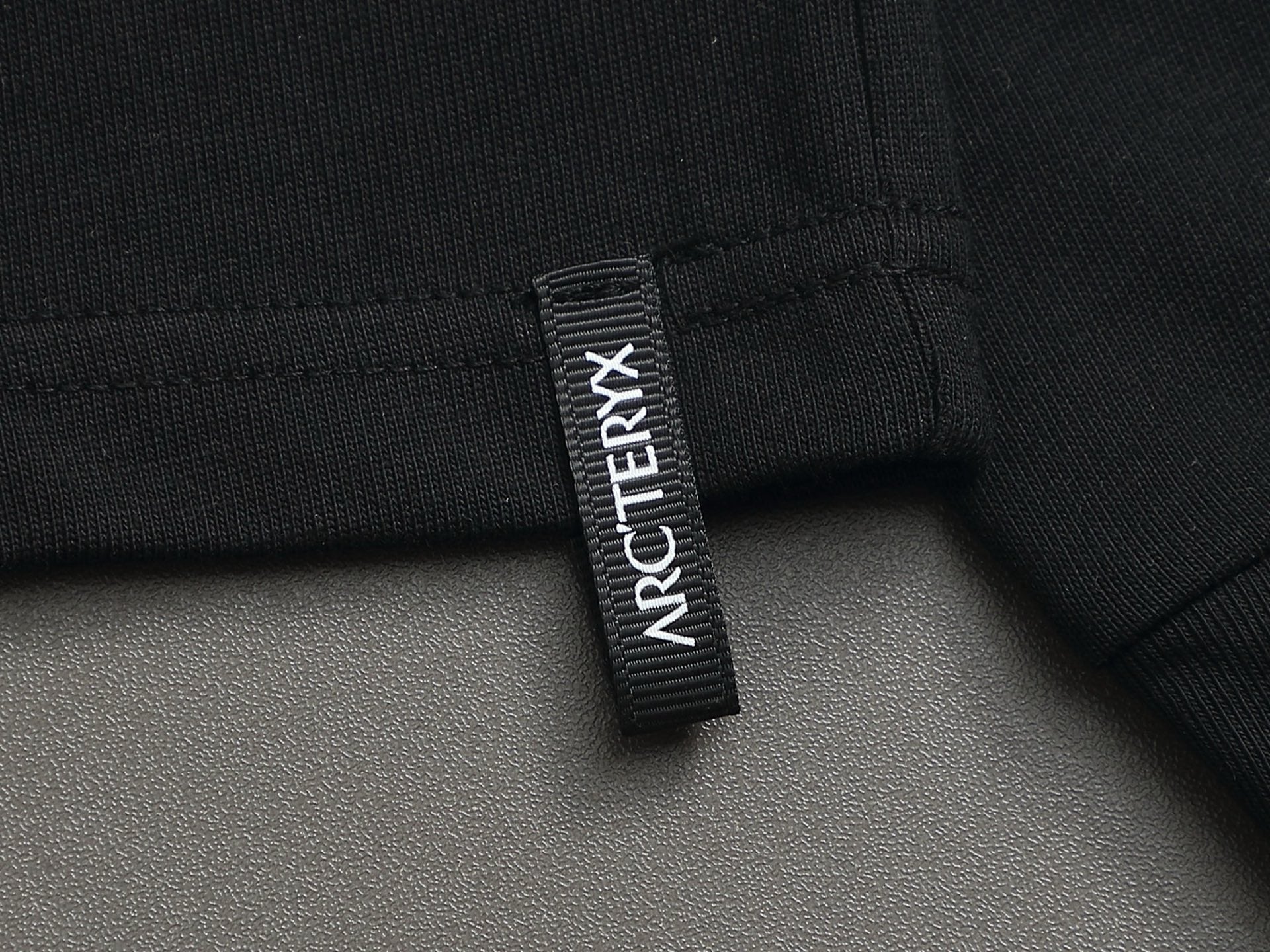 LuxluxHouse Best Quality Clothes T-shirt Arcteryx