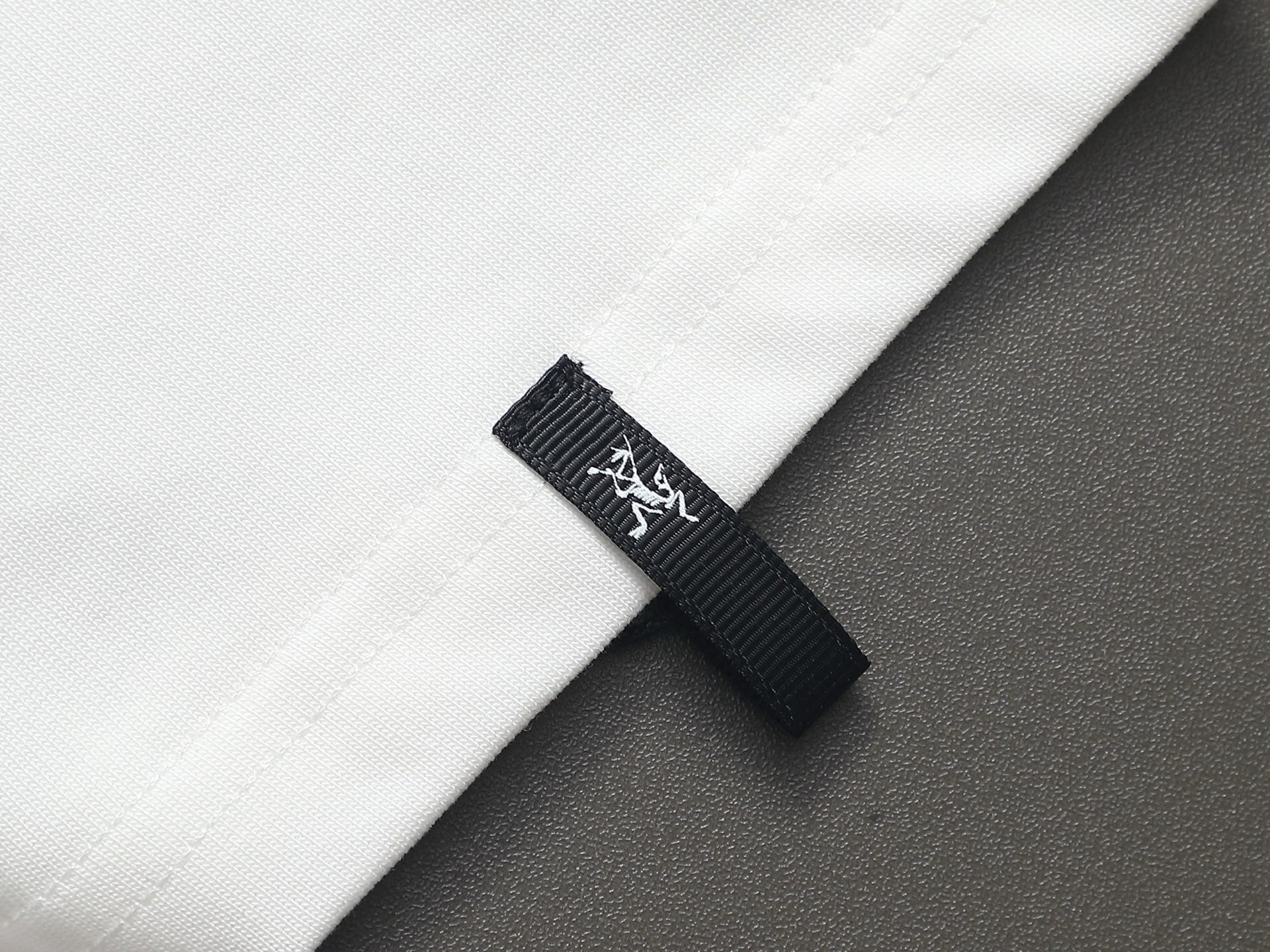 LuxluxHouse Best Quality Clothes T-shirt Arcteryx