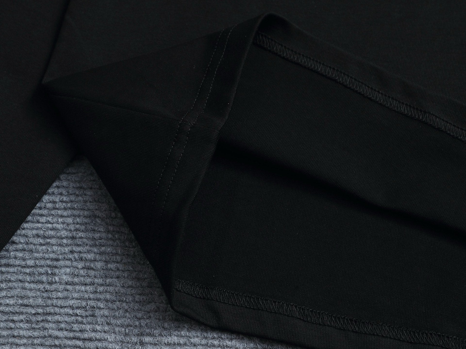 LuxluxHouse Best Quality Clothes T-shirt Arcteryx
