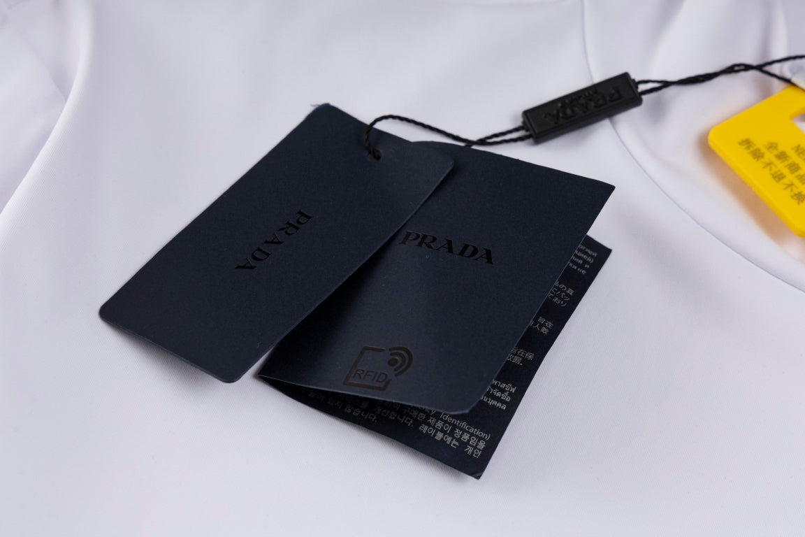 LuxluxHouse Best Quality Clothes T-shirt Prada