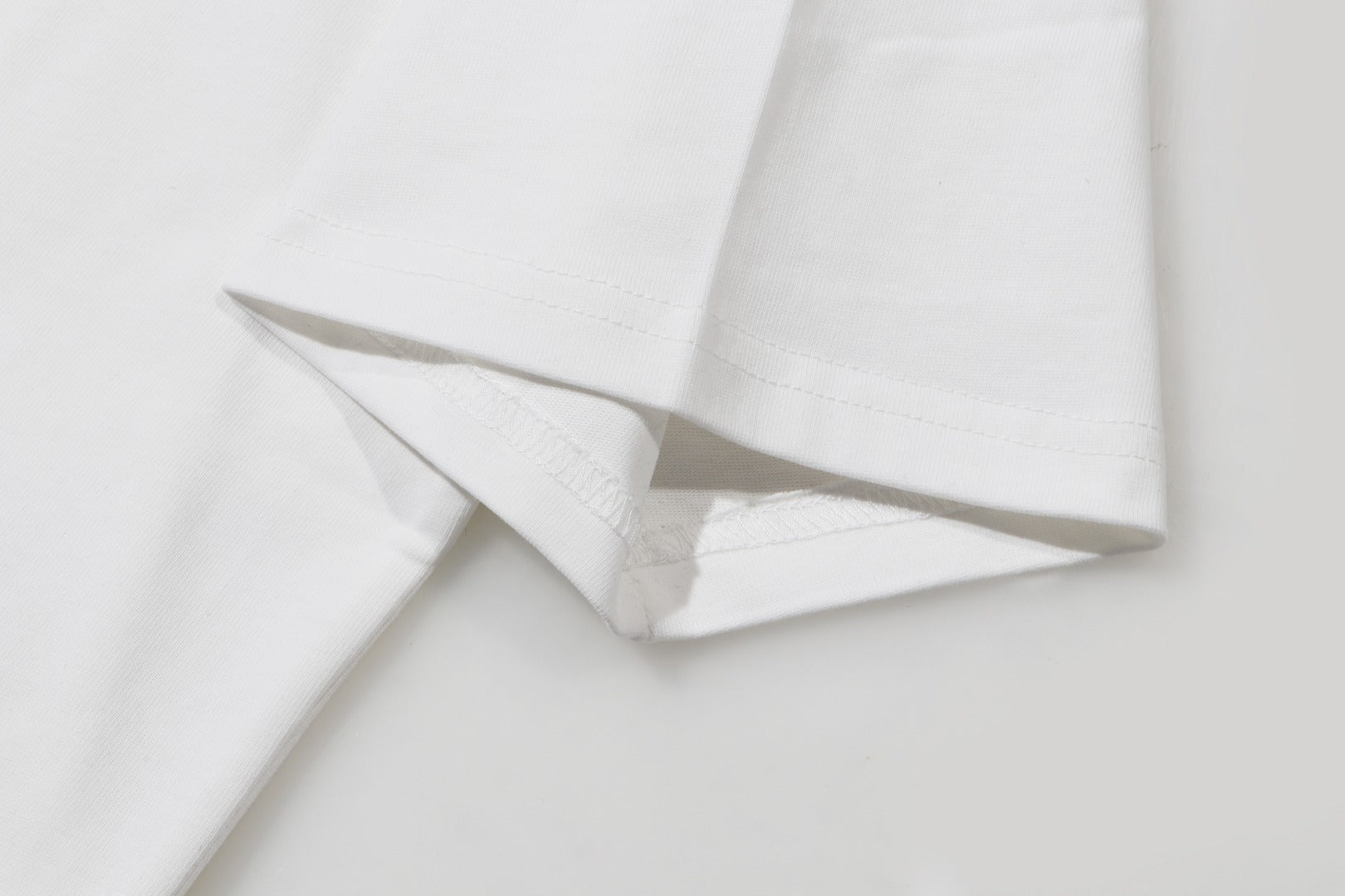 LuxluxHouse Best Quality Clothes T-shirt Chanel & Maison Margiela